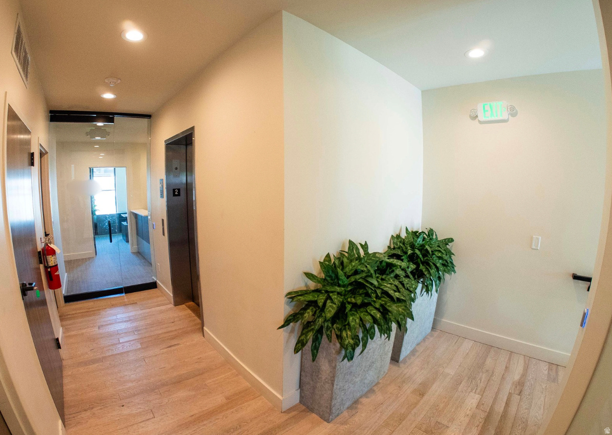 HIGHLAND PARK - Commercial Lease