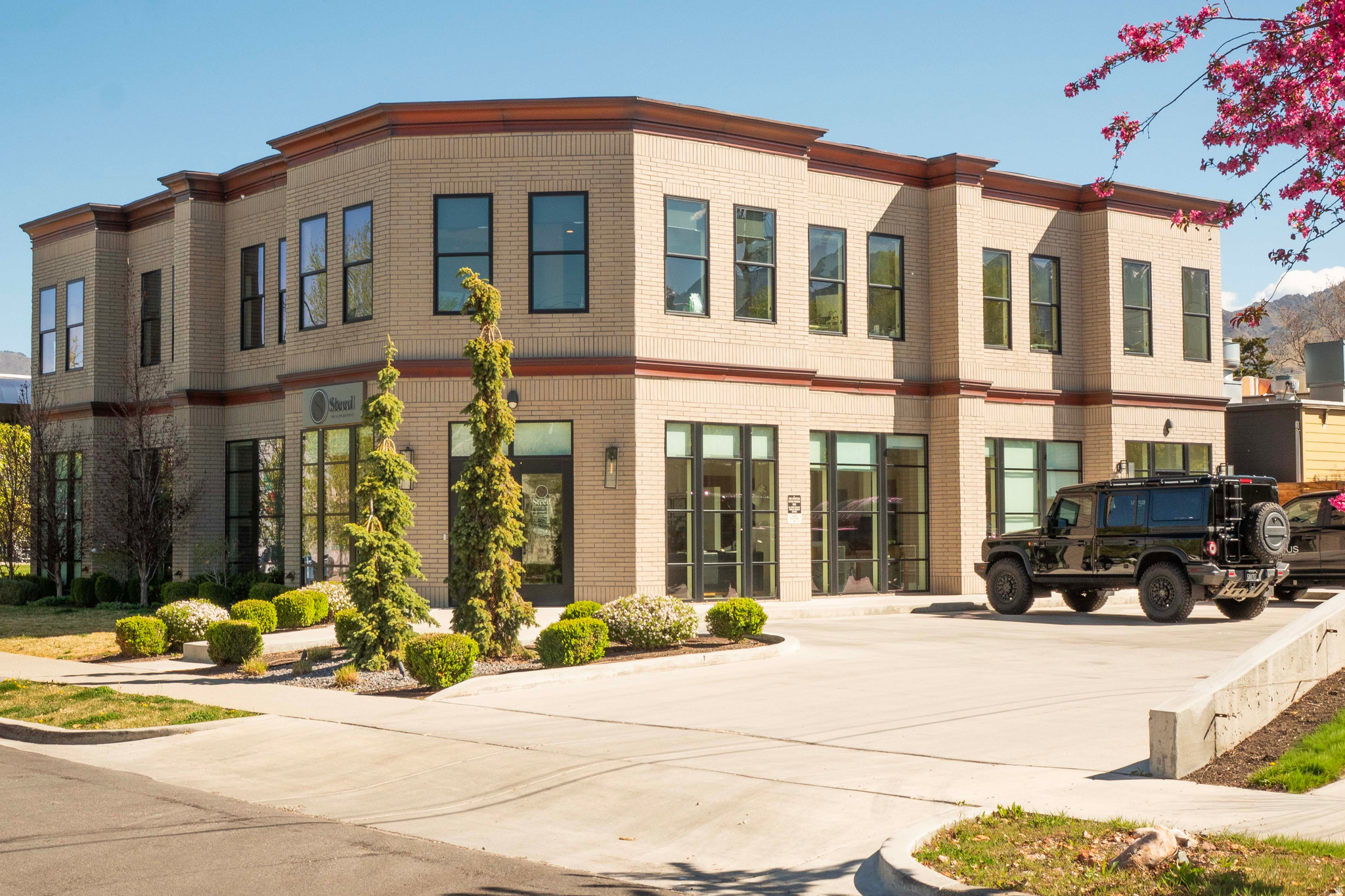 HIGHLAND PARK - Commercial Lease