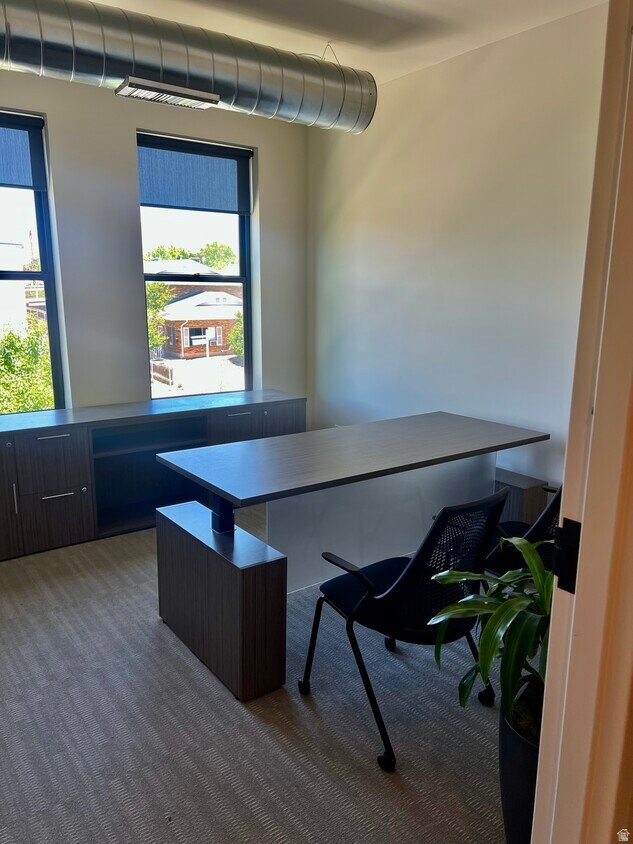 HIGHLAND PARK - Commercial Lease