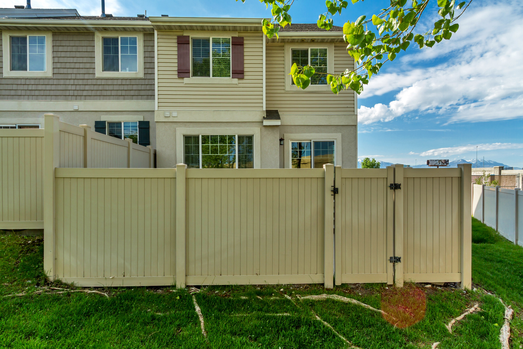 INDEPENDENCE AVE PUD - Residential