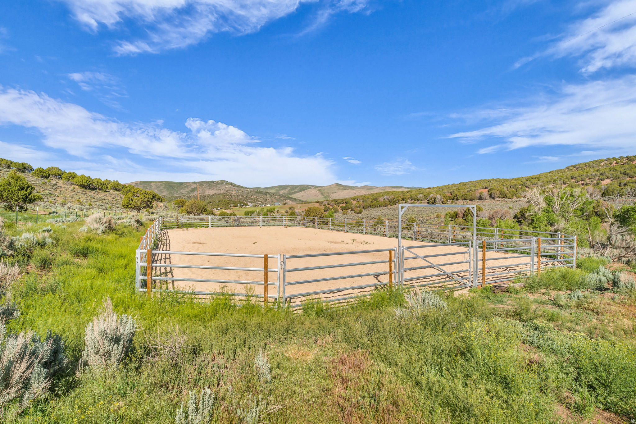 NORTH SUMMIT - Residential