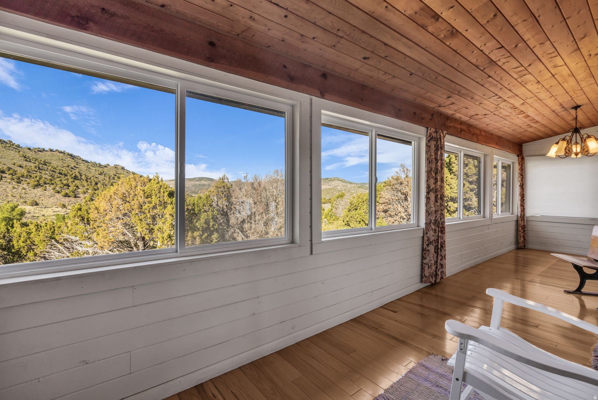 NORTH SUMMIT - Residential