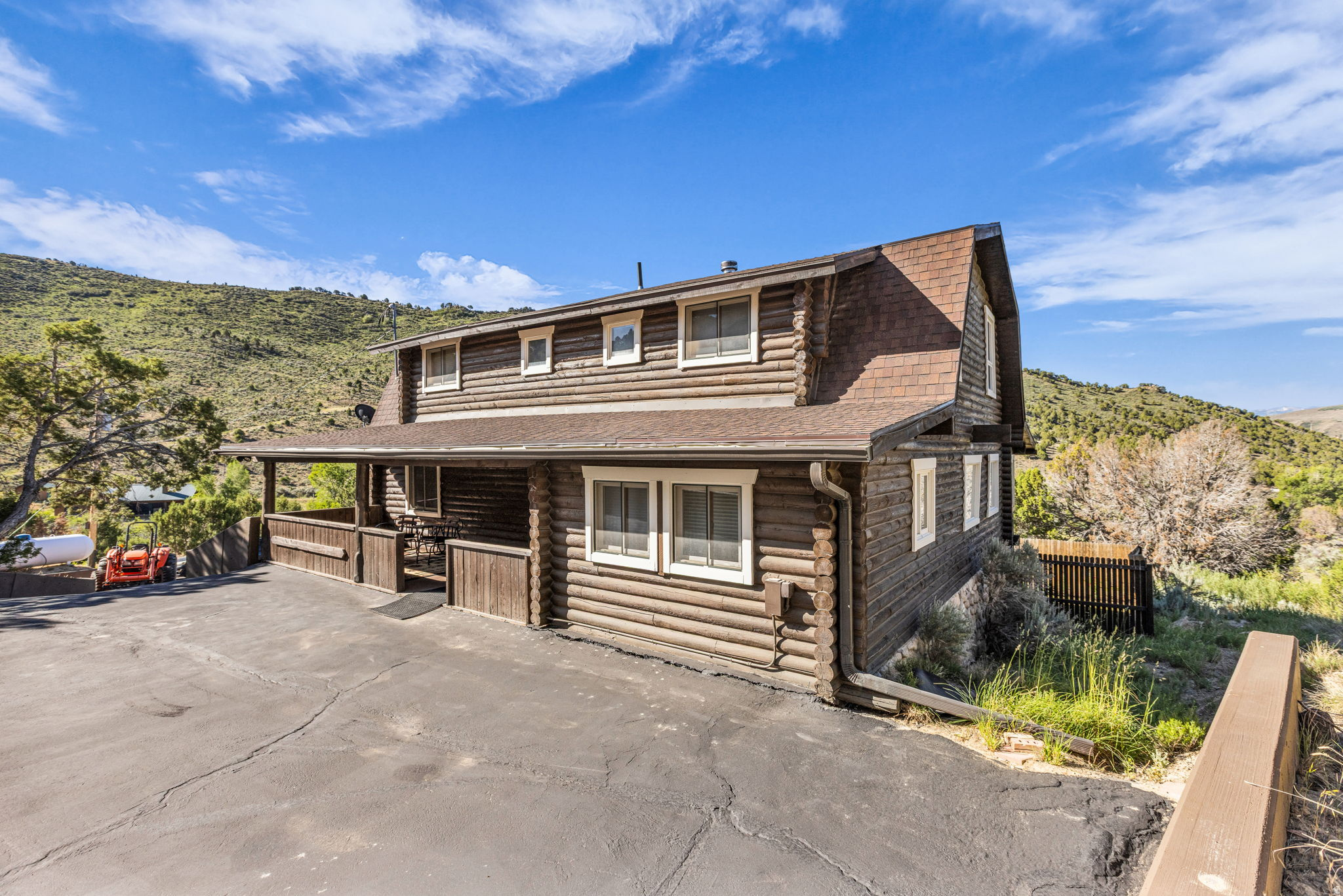 NORTH SUMMIT - Residential