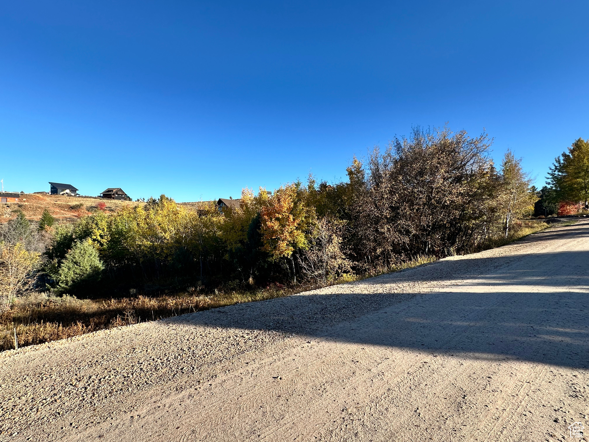 SWAN CREEK - Land