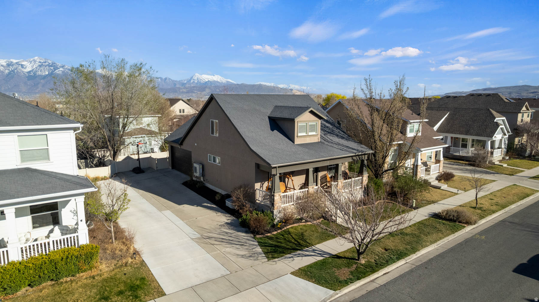 KENNECOTT DAYBREAK P - Residential Lease