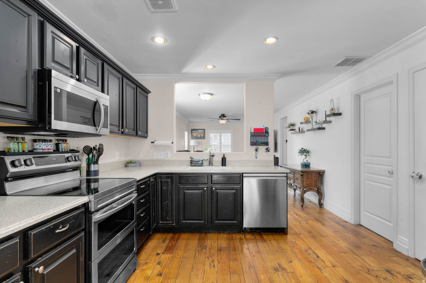 KENNECOTT DAYBREAK P - Residential Lease