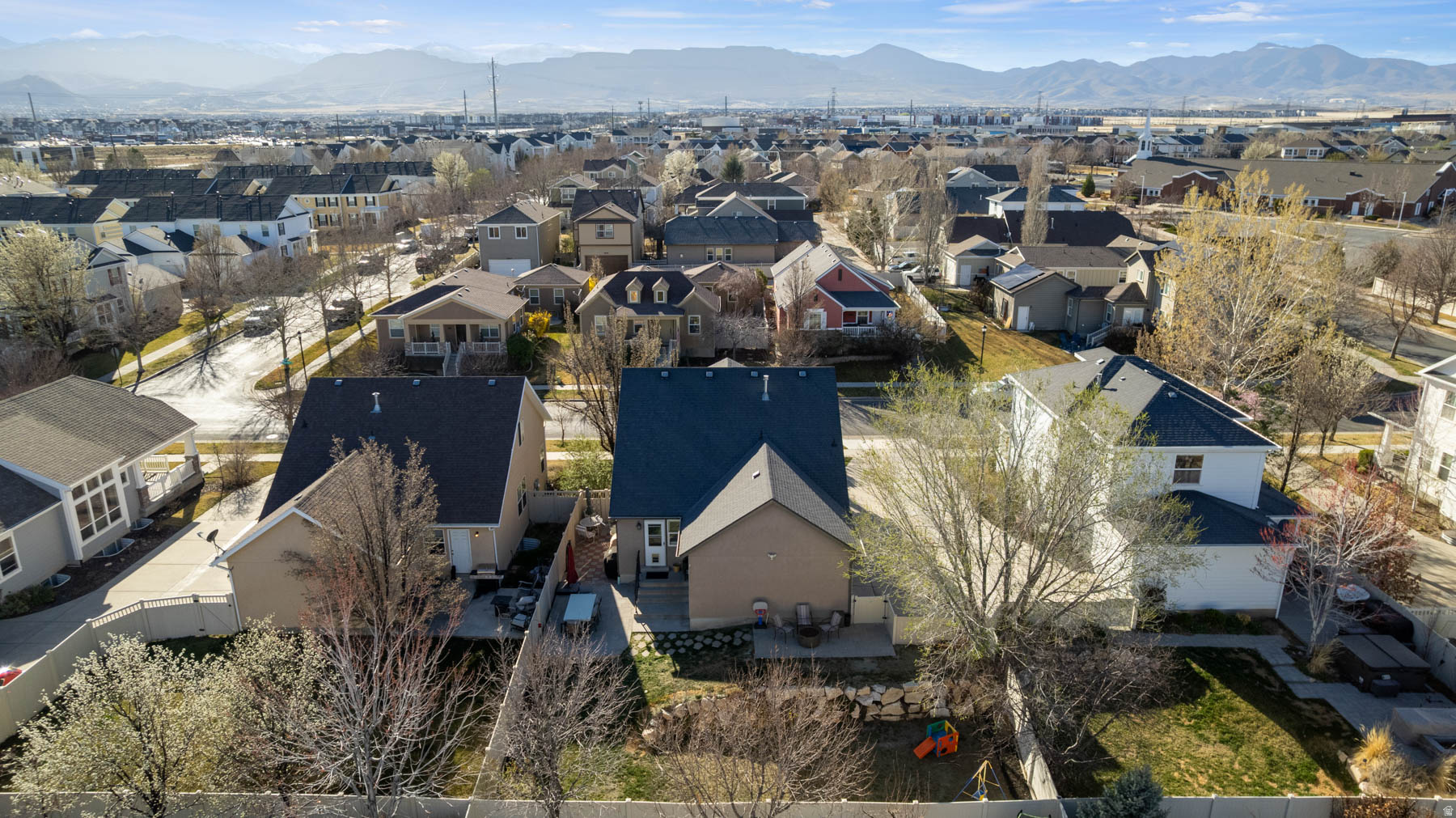 KENNECOTT DAYBREAK P - Residential Lease