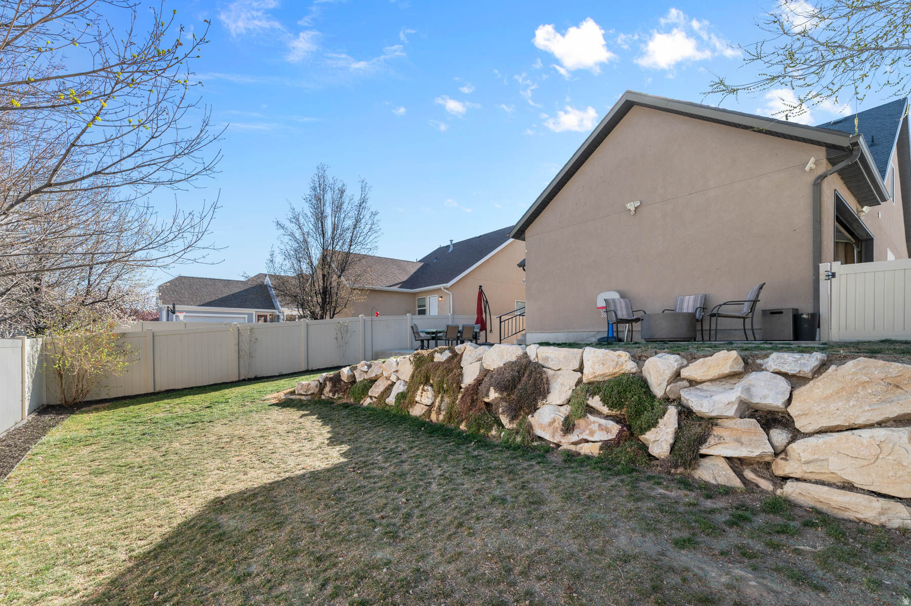 KENNECOTT DAYBREAK P - Residential Lease
