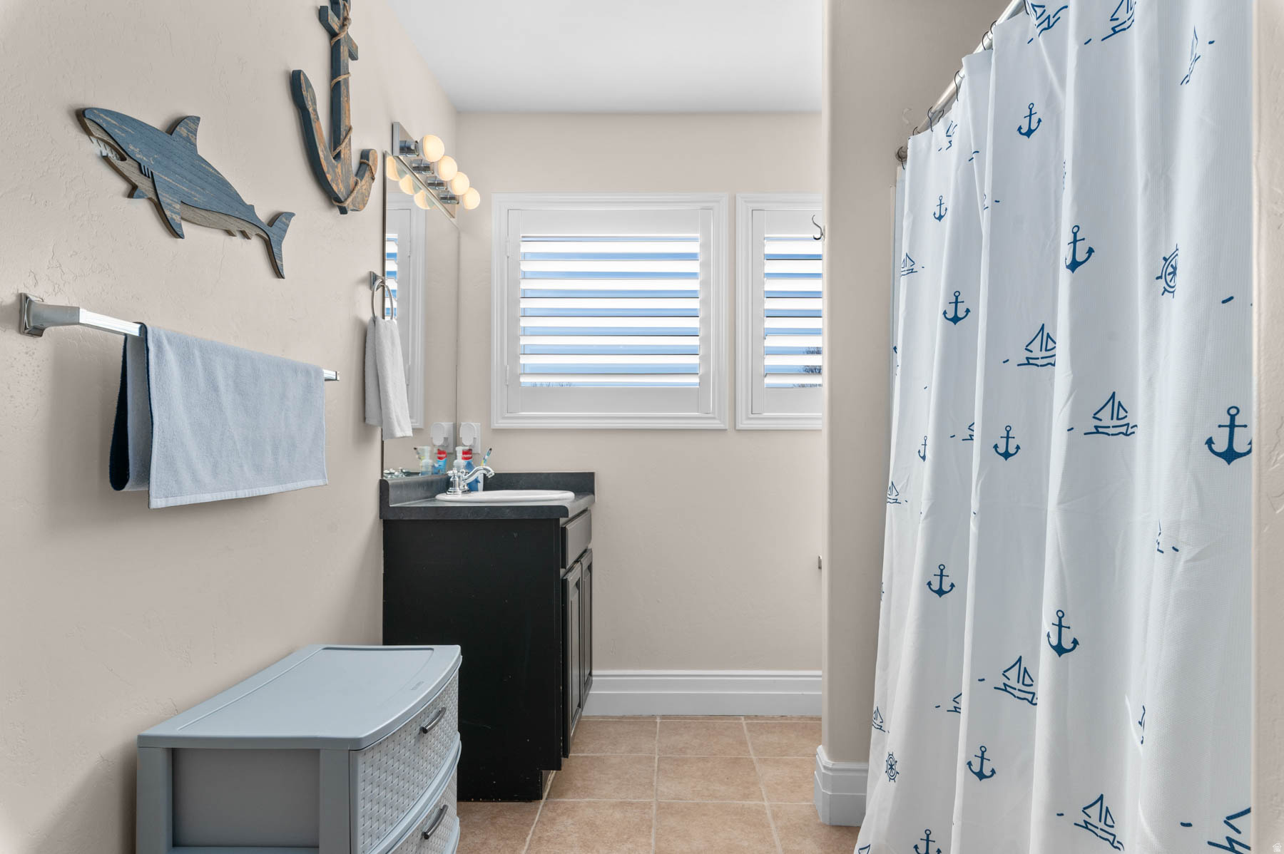 KENNECOTT DAYBREAK P - Residential Lease