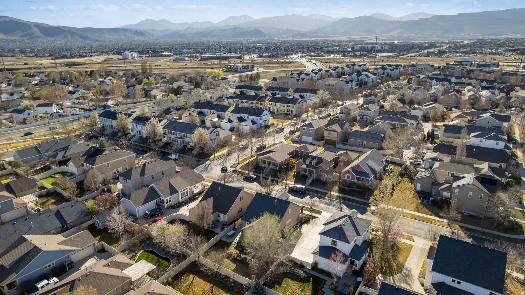 KENNECOTT DAYBREAK P - Residential Lease