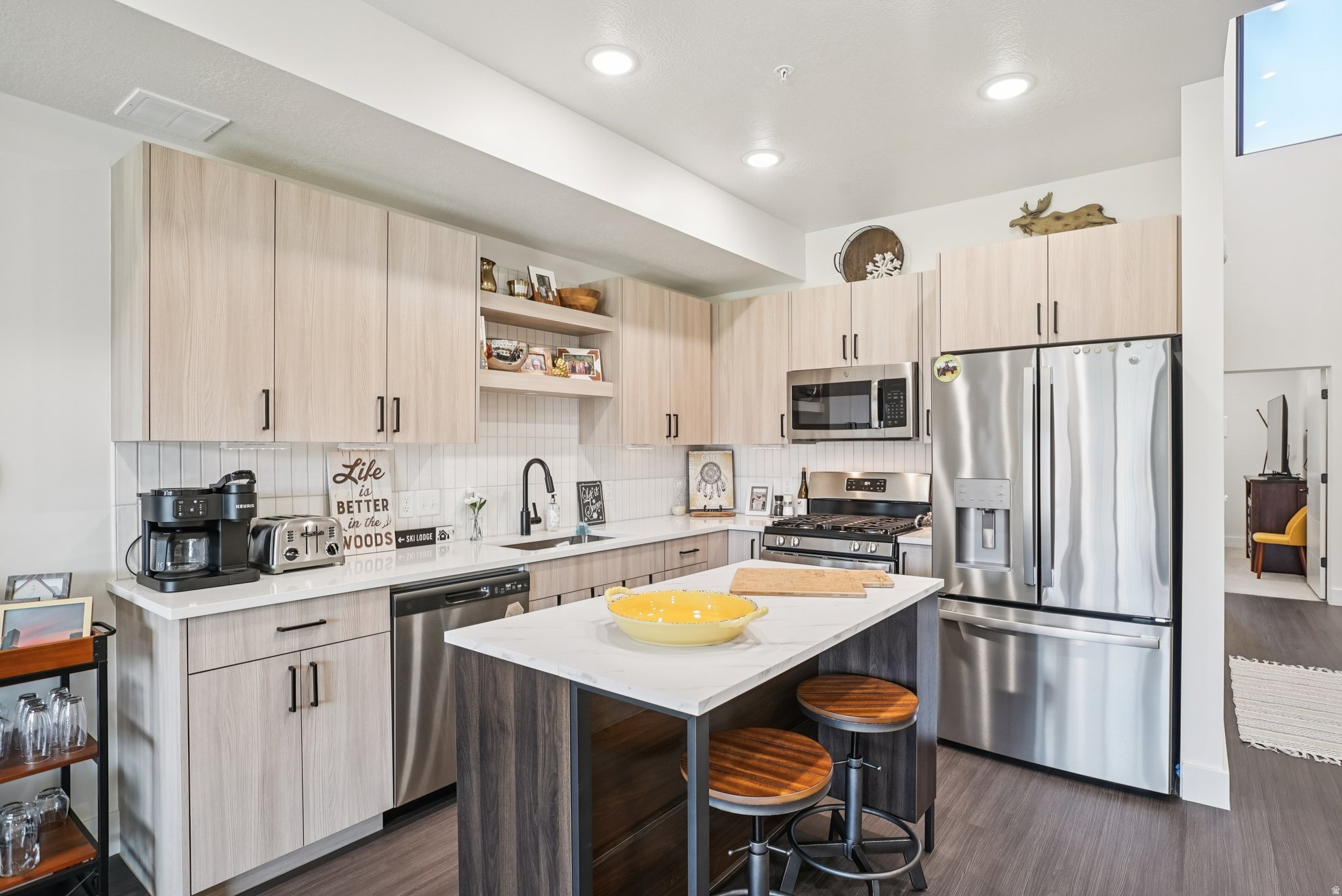 THE POINTE AT WOLF CREEK - Residential
