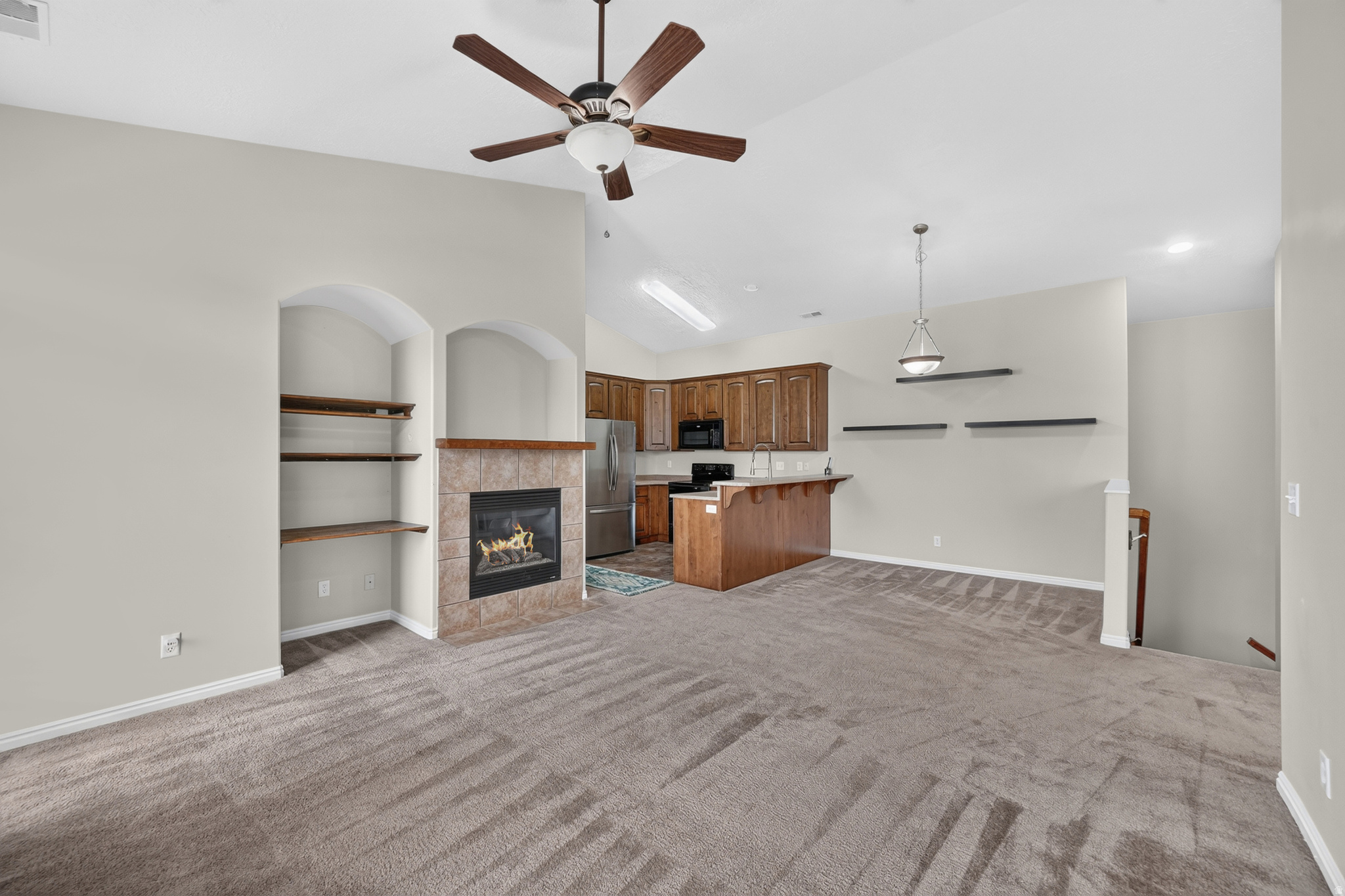 COVENTRY AT FOXBORO - Residential