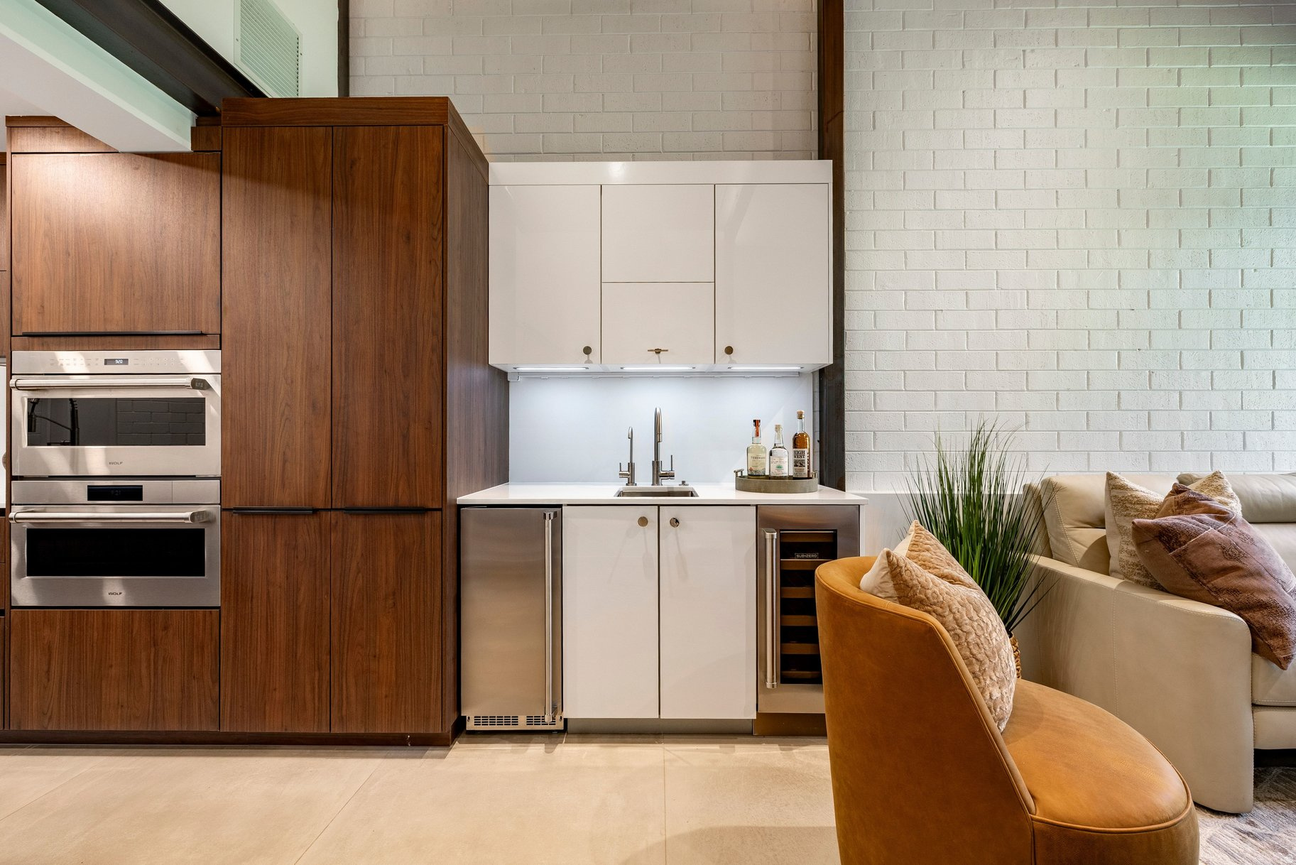 PARK AVE CONDOS - Residential