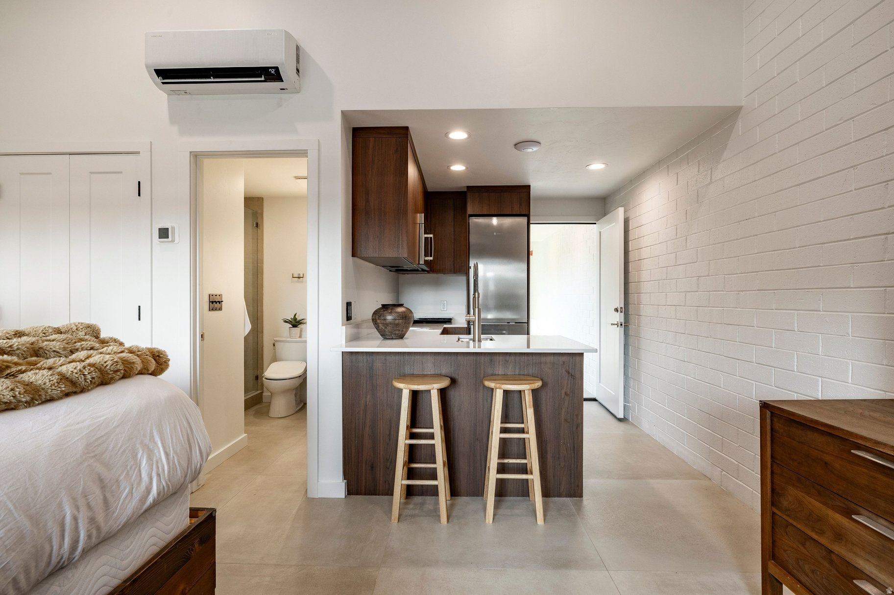 PARK AVE CONDOS - Residential