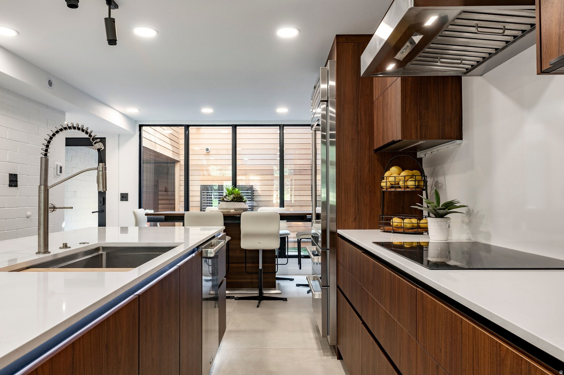 PARK AVE CONDOS - Residential