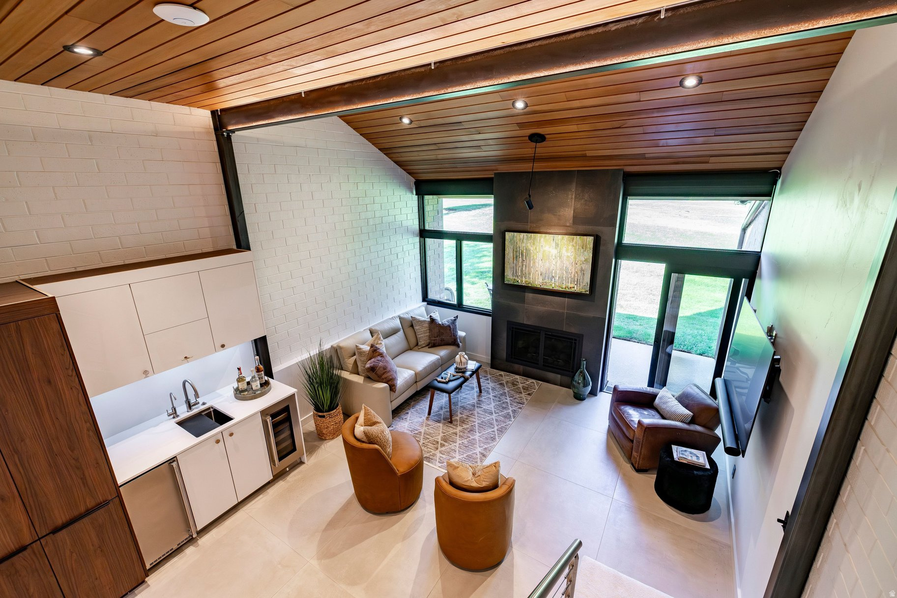 PARK AVE CONDOS - Residential