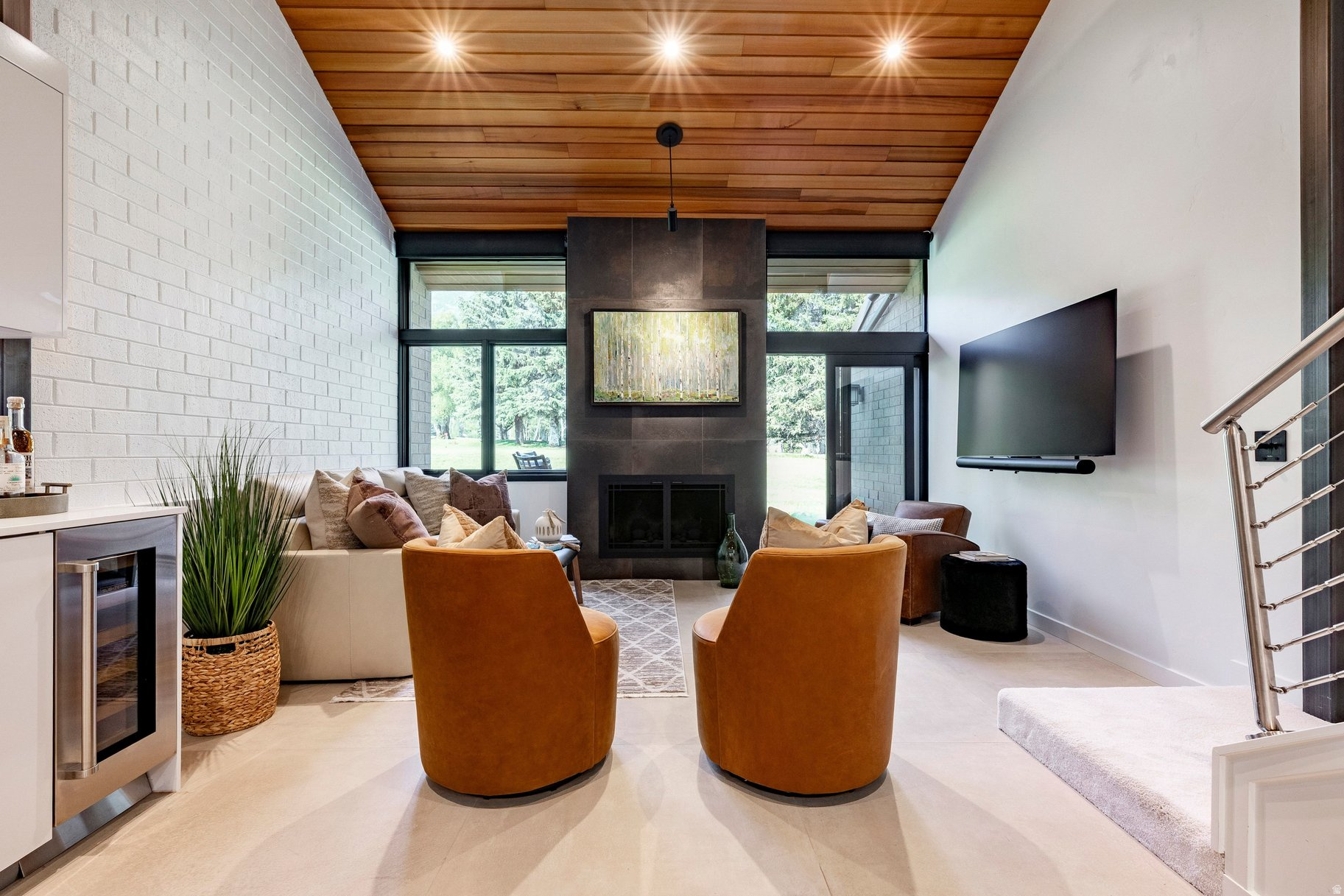 PARK AVE CONDOS - Residential