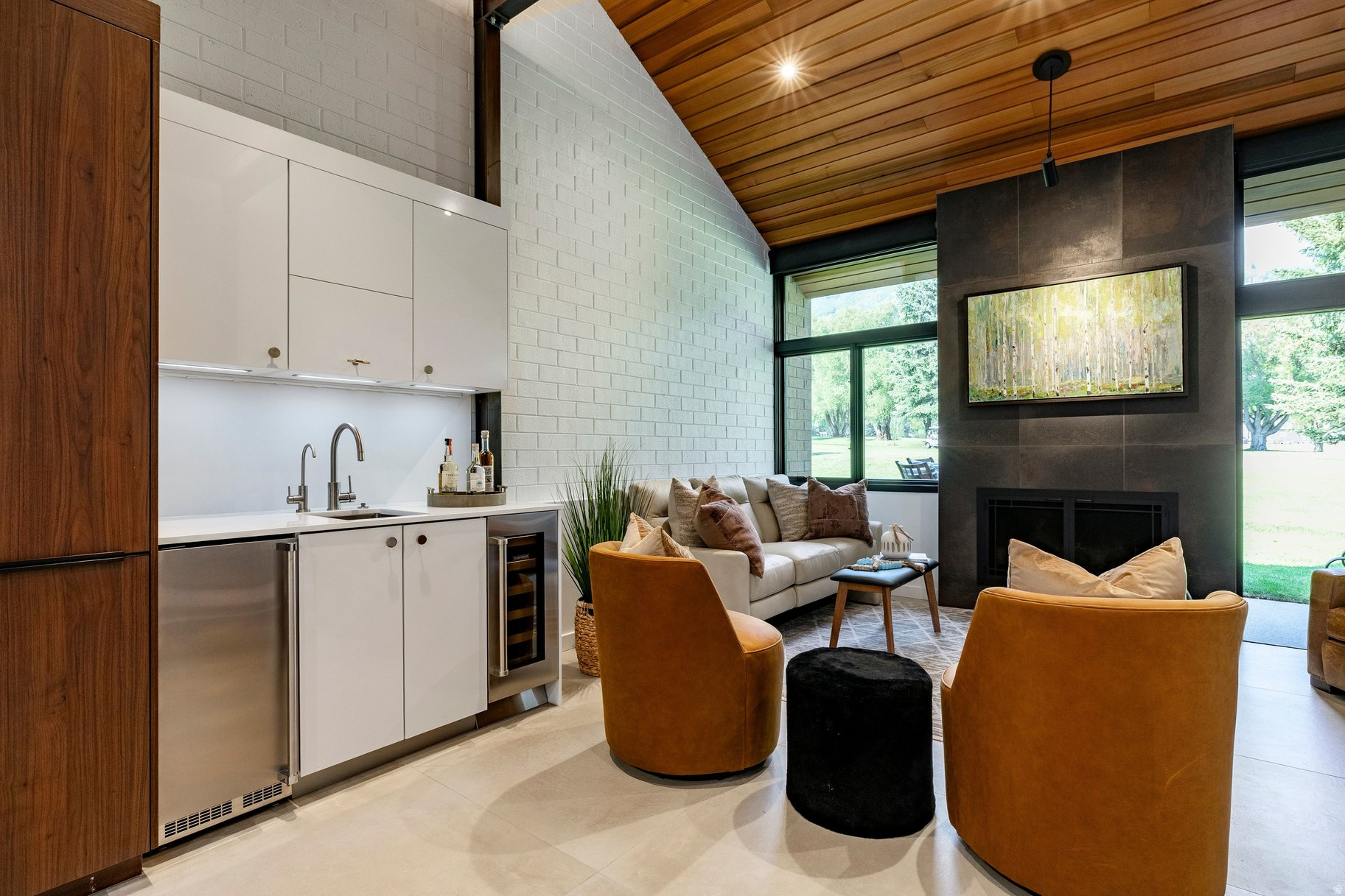 PARK AVE CONDOS - Residential
