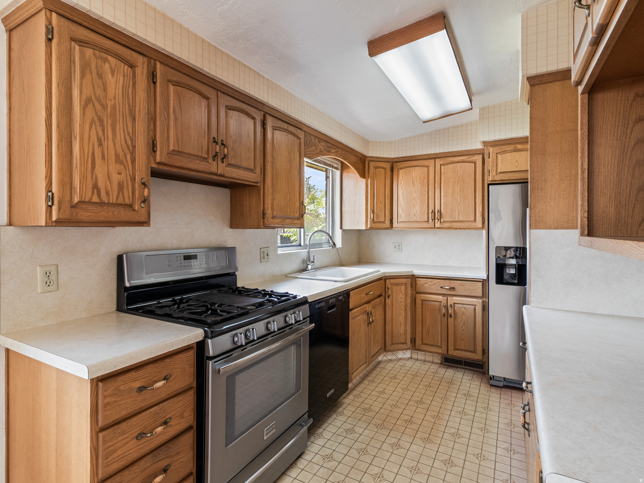 BELLWOOD ACRES - Residential