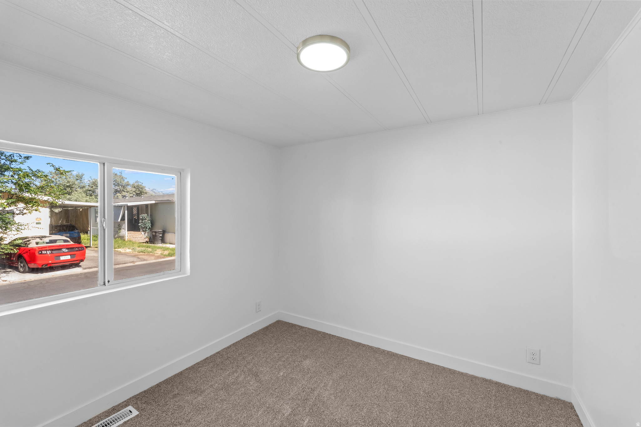 MOUNTAIN VIEW MHC - Residential