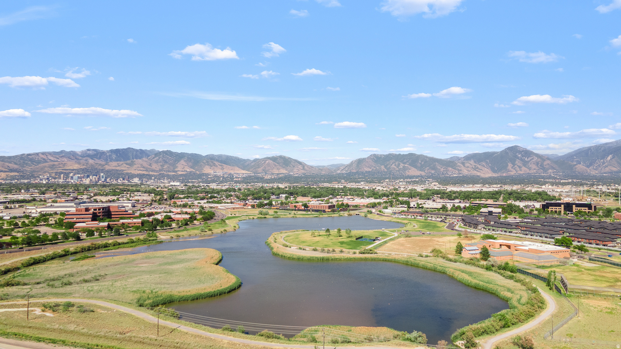 MOUNTAIN VIEW MHC - Residential