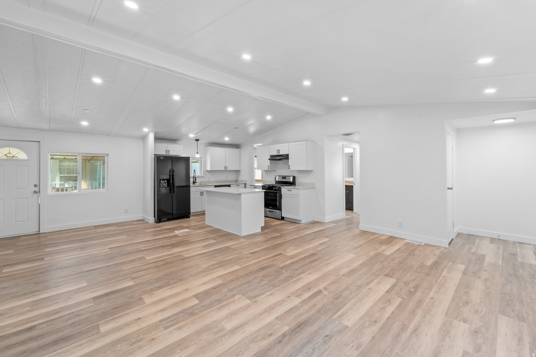 MOUNTAIN VIEW MHC - Residential