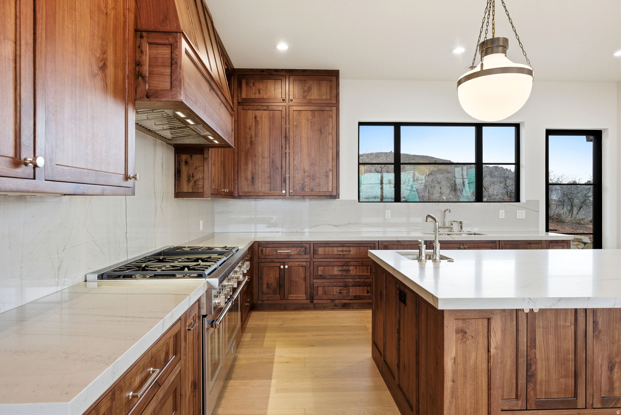 GOLDEN EAGLE - Residential
