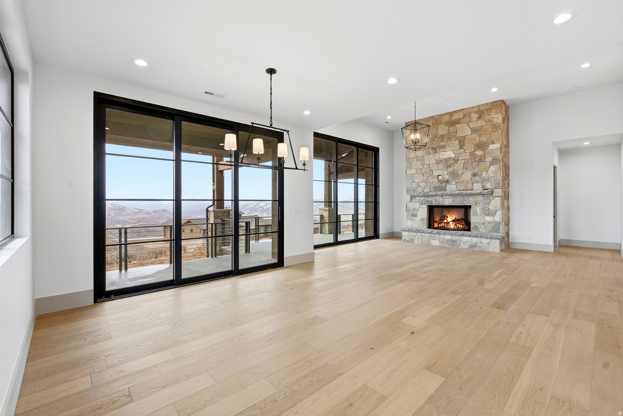 GOLDEN EAGLE - Residential