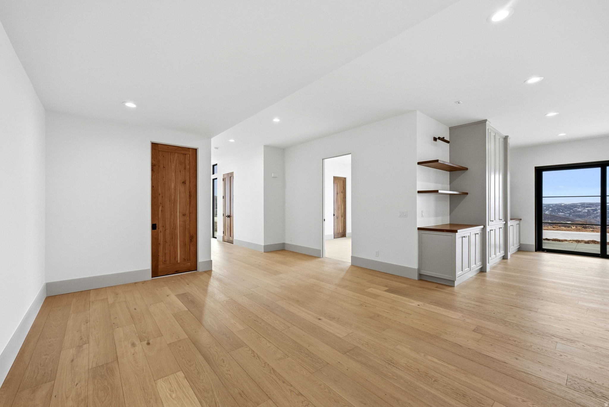 GOLDEN EAGLE - Residential