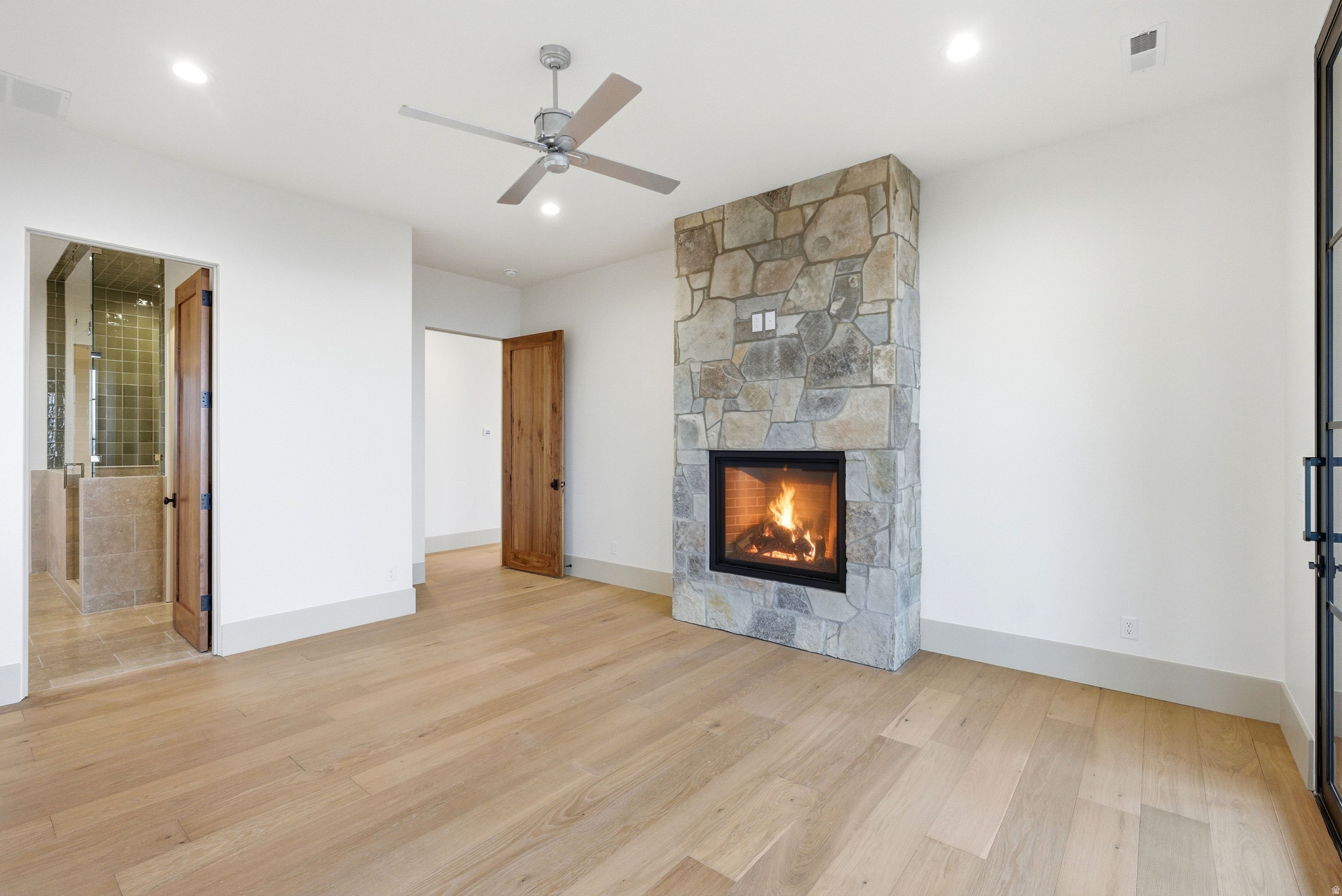 GOLDEN EAGLE - Residential