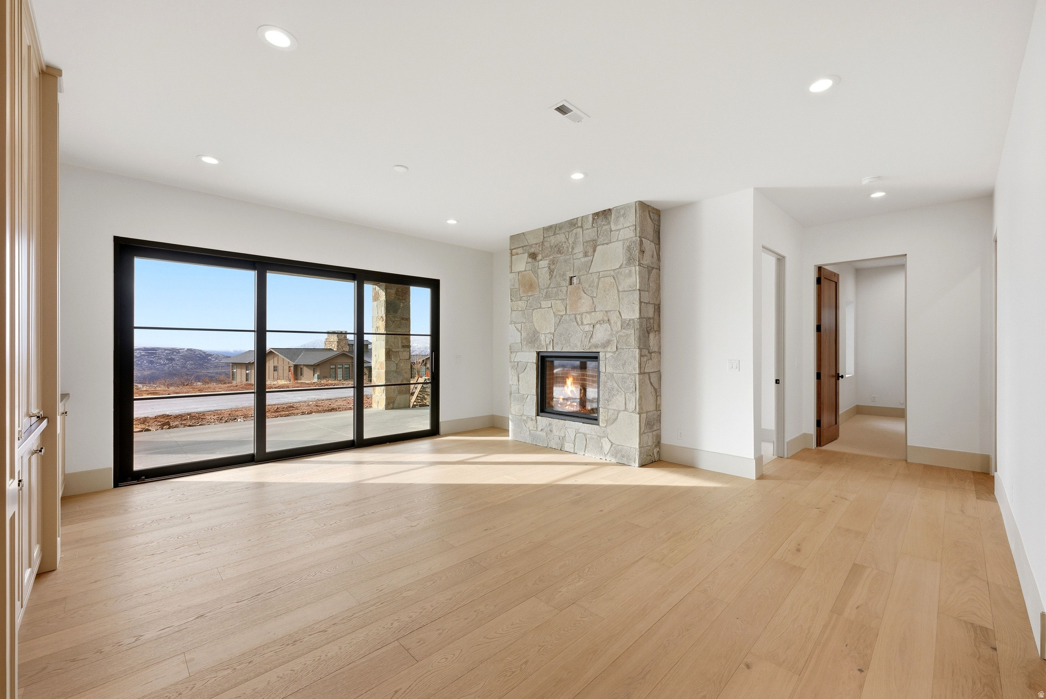 GOLDEN EAGLE - Residential