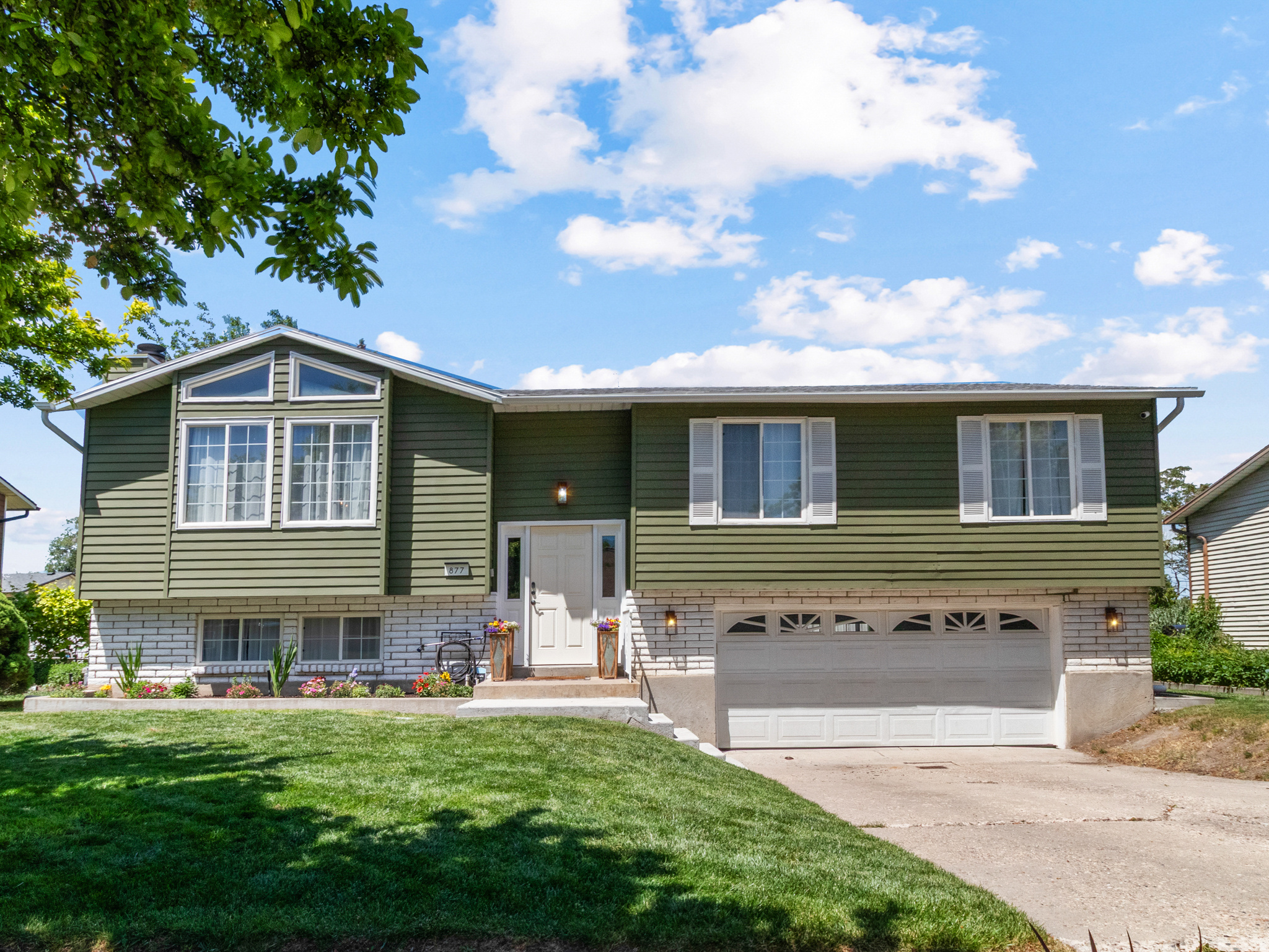 MEADOWS - Residential