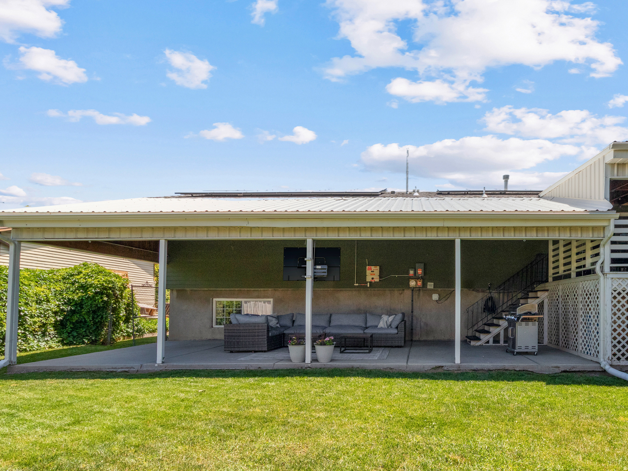 MEADOWS - Residential