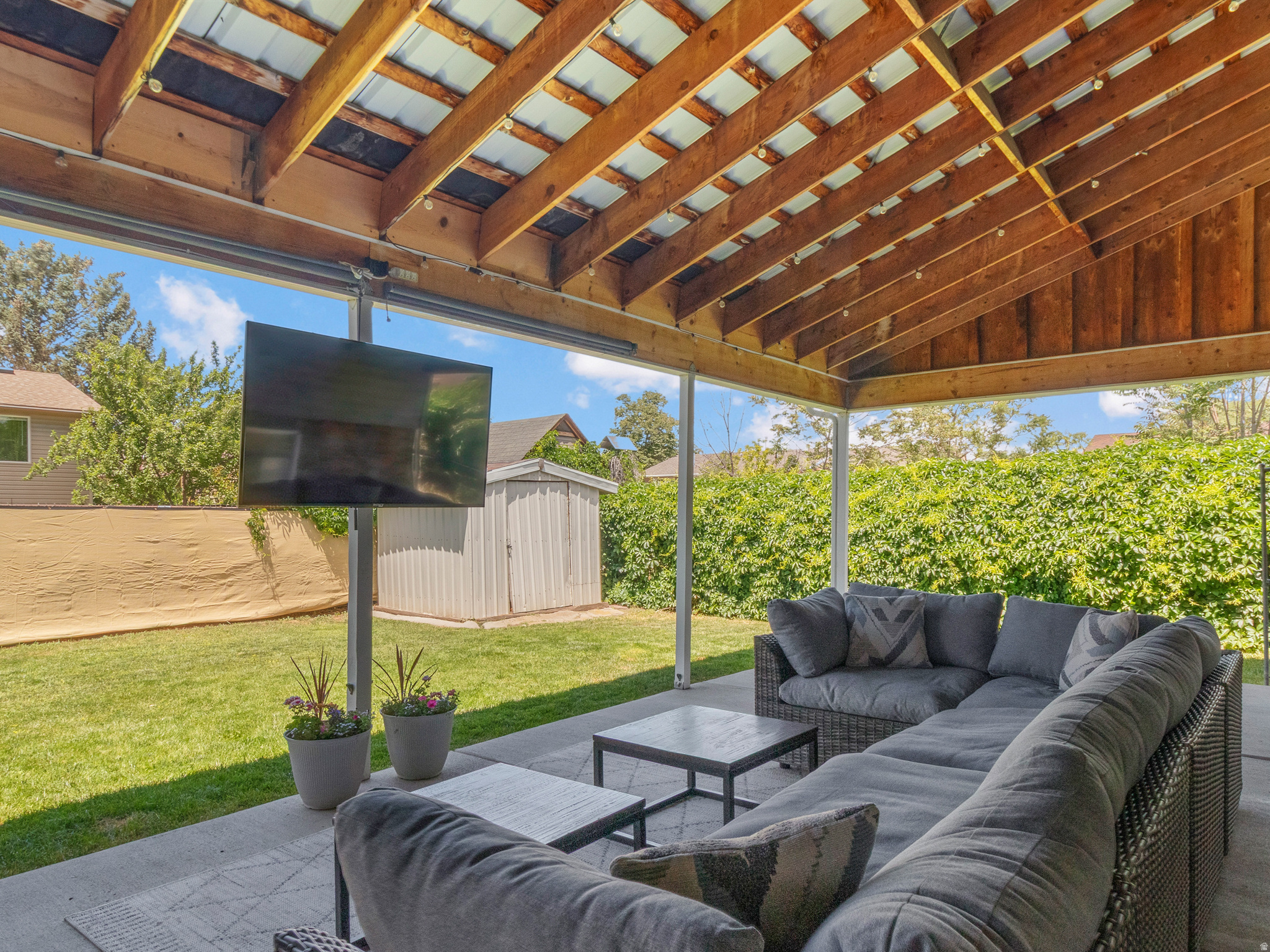 MEADOWS - Residential