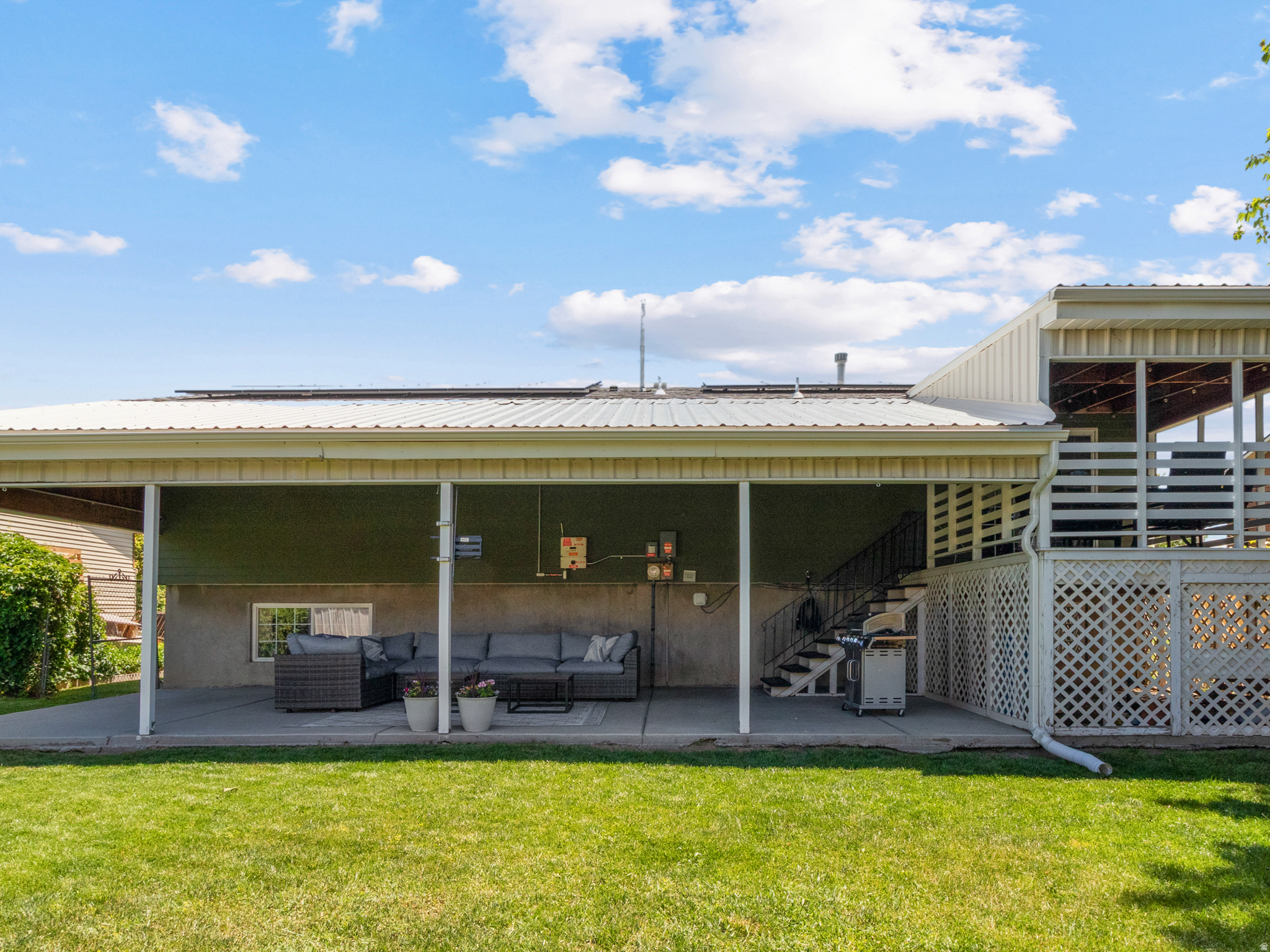 MEADOWS - Residential