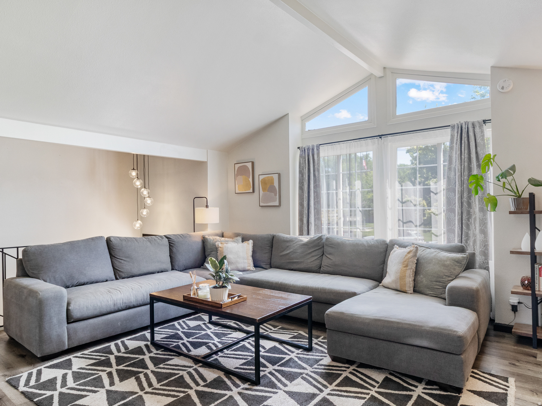 MEADOWS - Residential