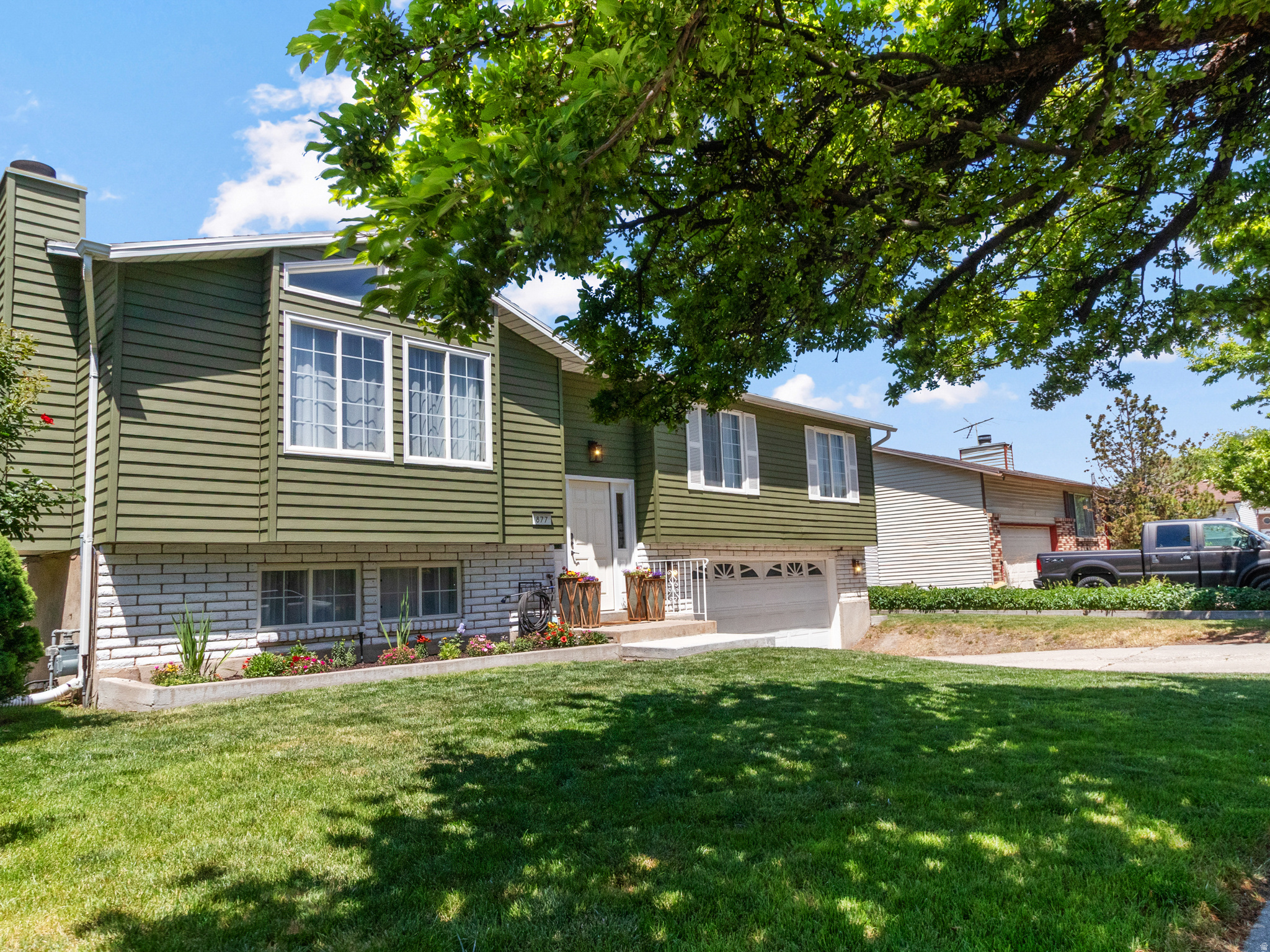 MEADOWS - Residential