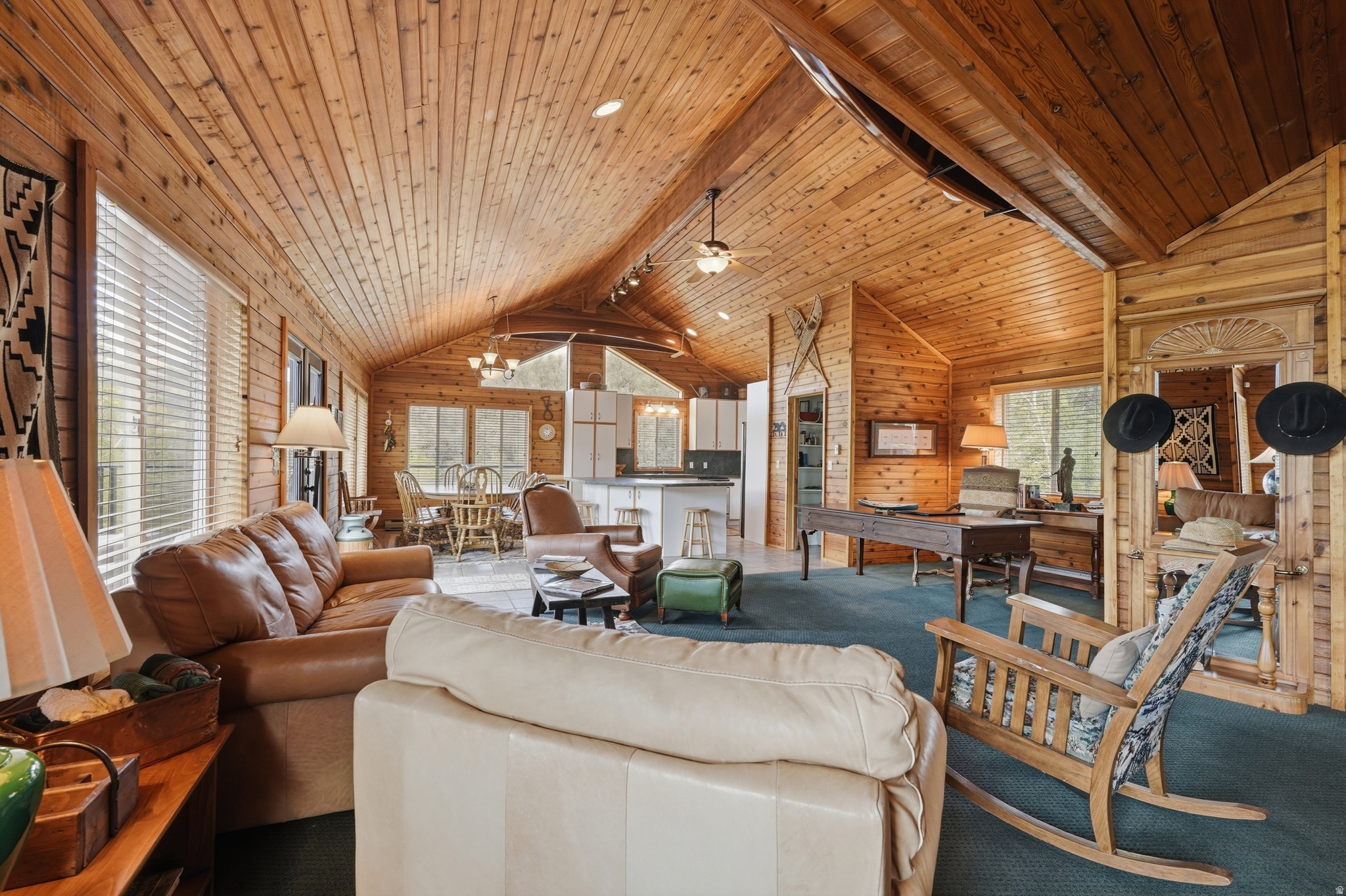 BEAVER SPRINGS RANCHEROS - Residential