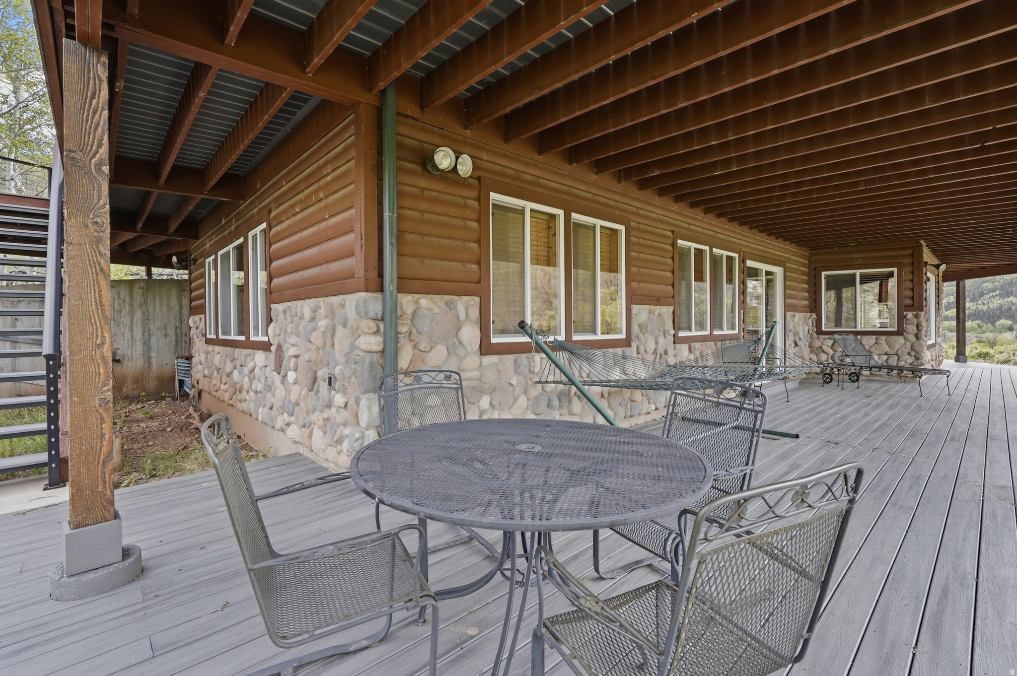 BEAVER SPRINGS RANCHEROS - Residential