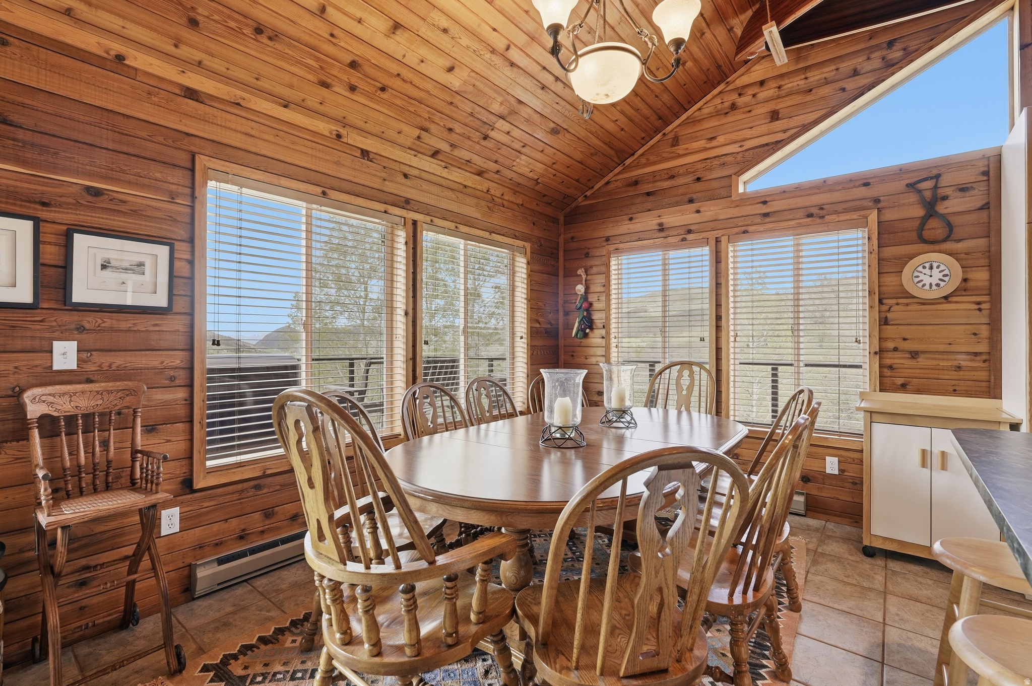 BEAVER SPRINGS RANCHEROS - Residential