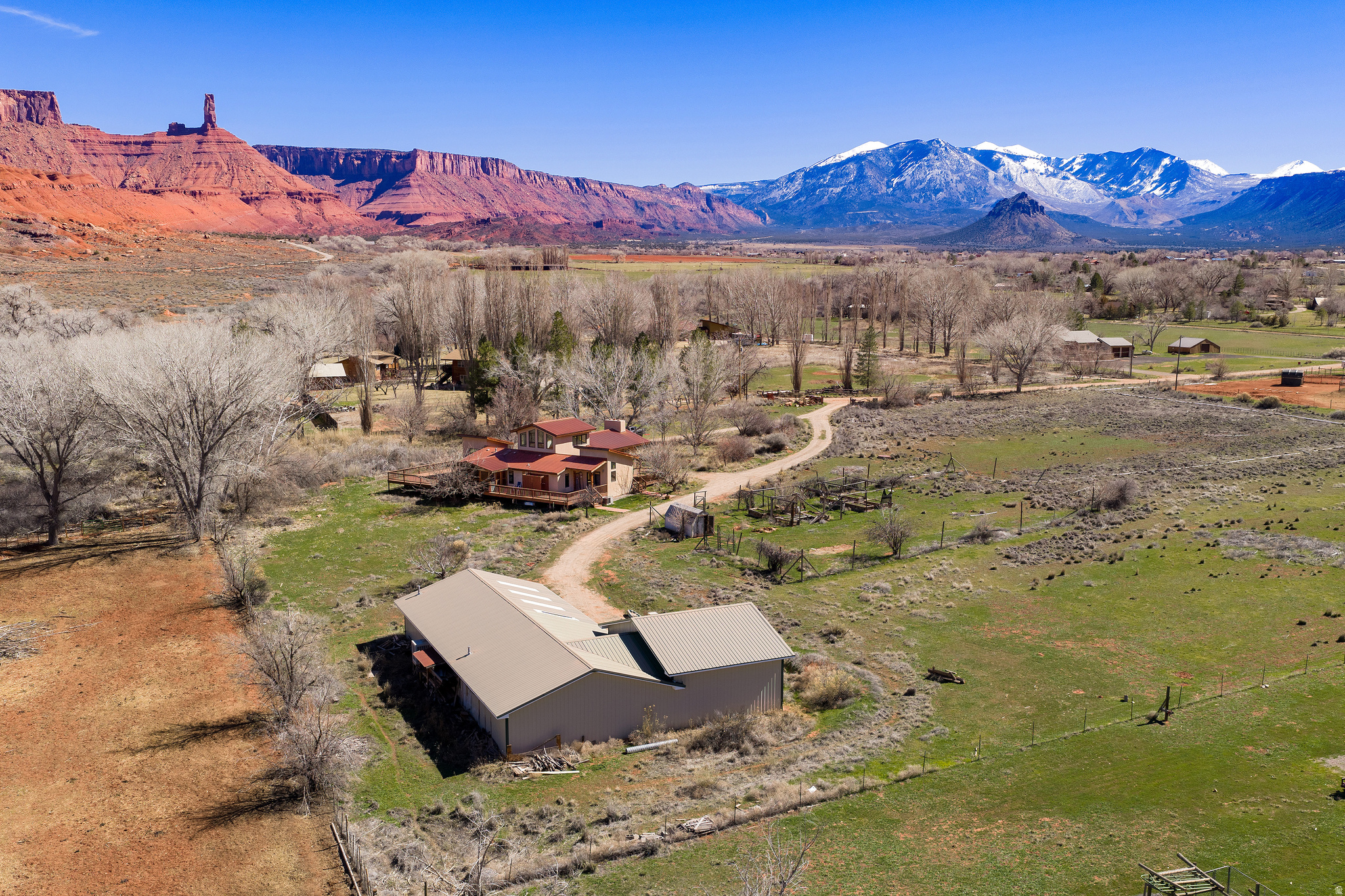 CASTLE VALLEY RIVER RANCHOS - Residential