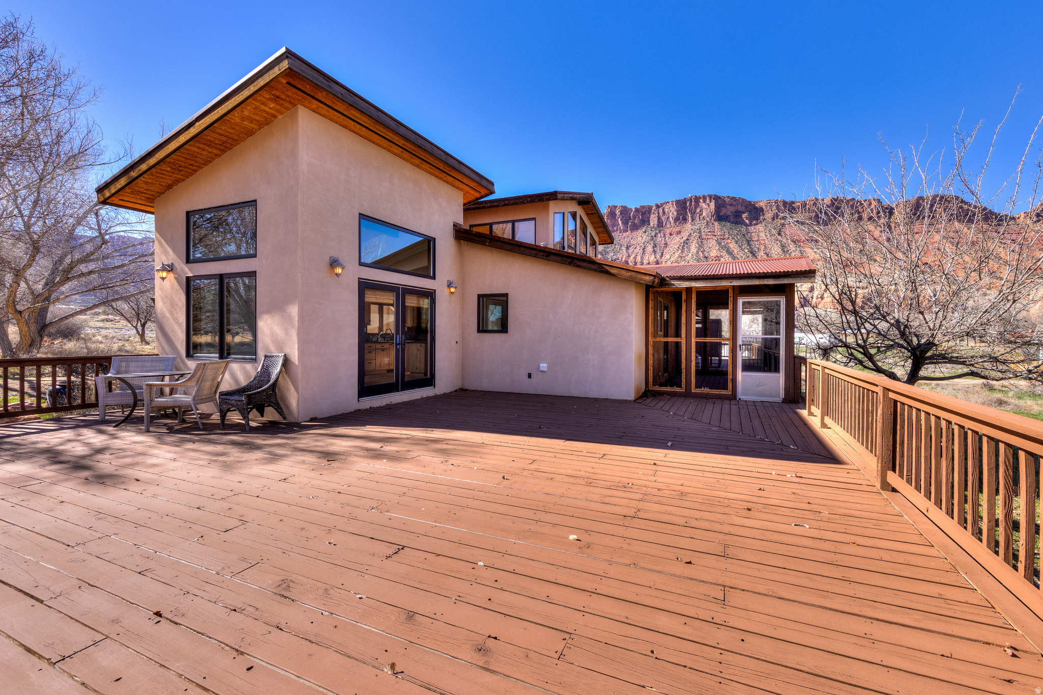 CASTLE VALLEY RIVER RANCHOS - Residential
