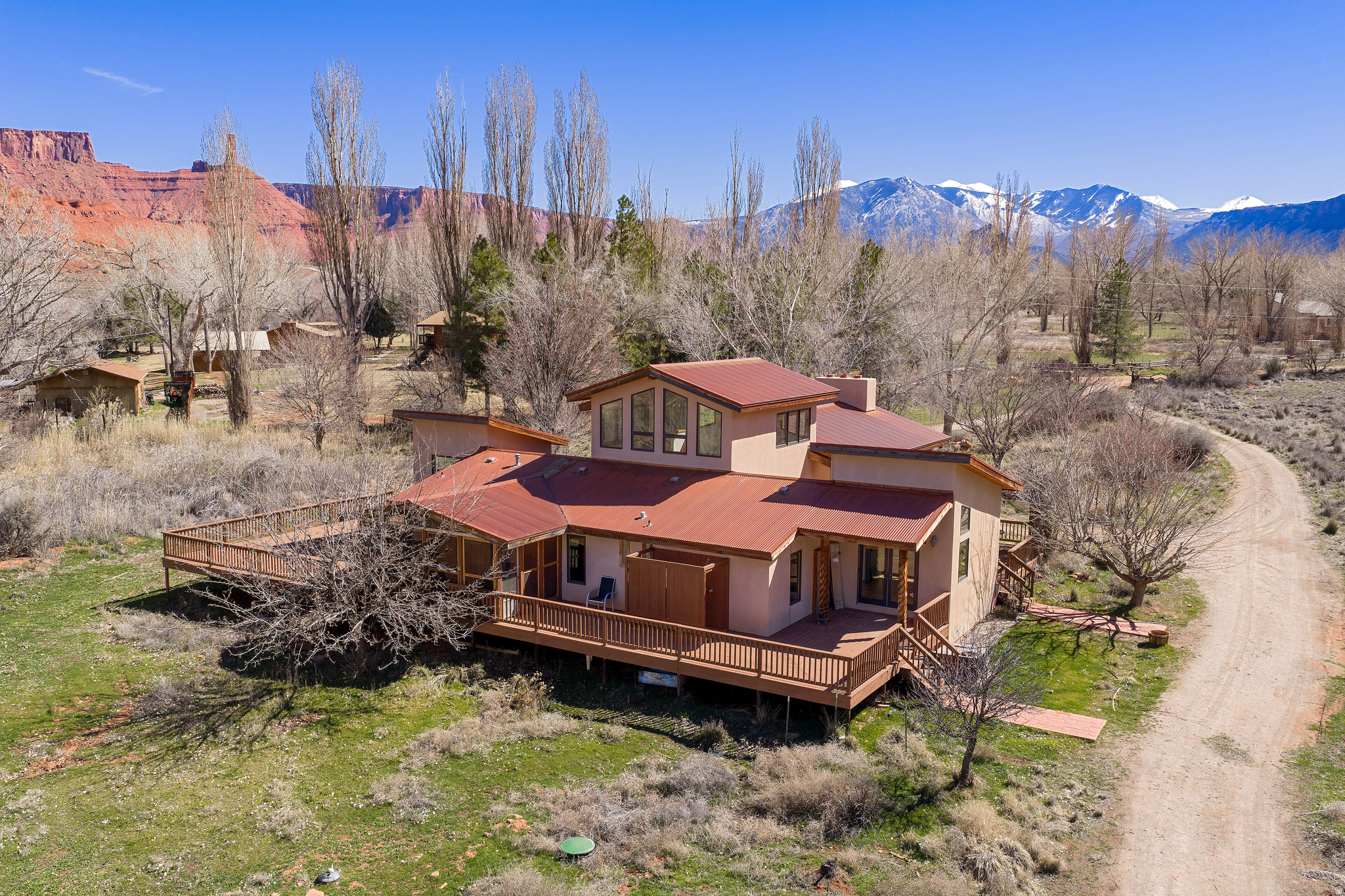 CASTLE VALLEY RIVER RANCHOS - Residential