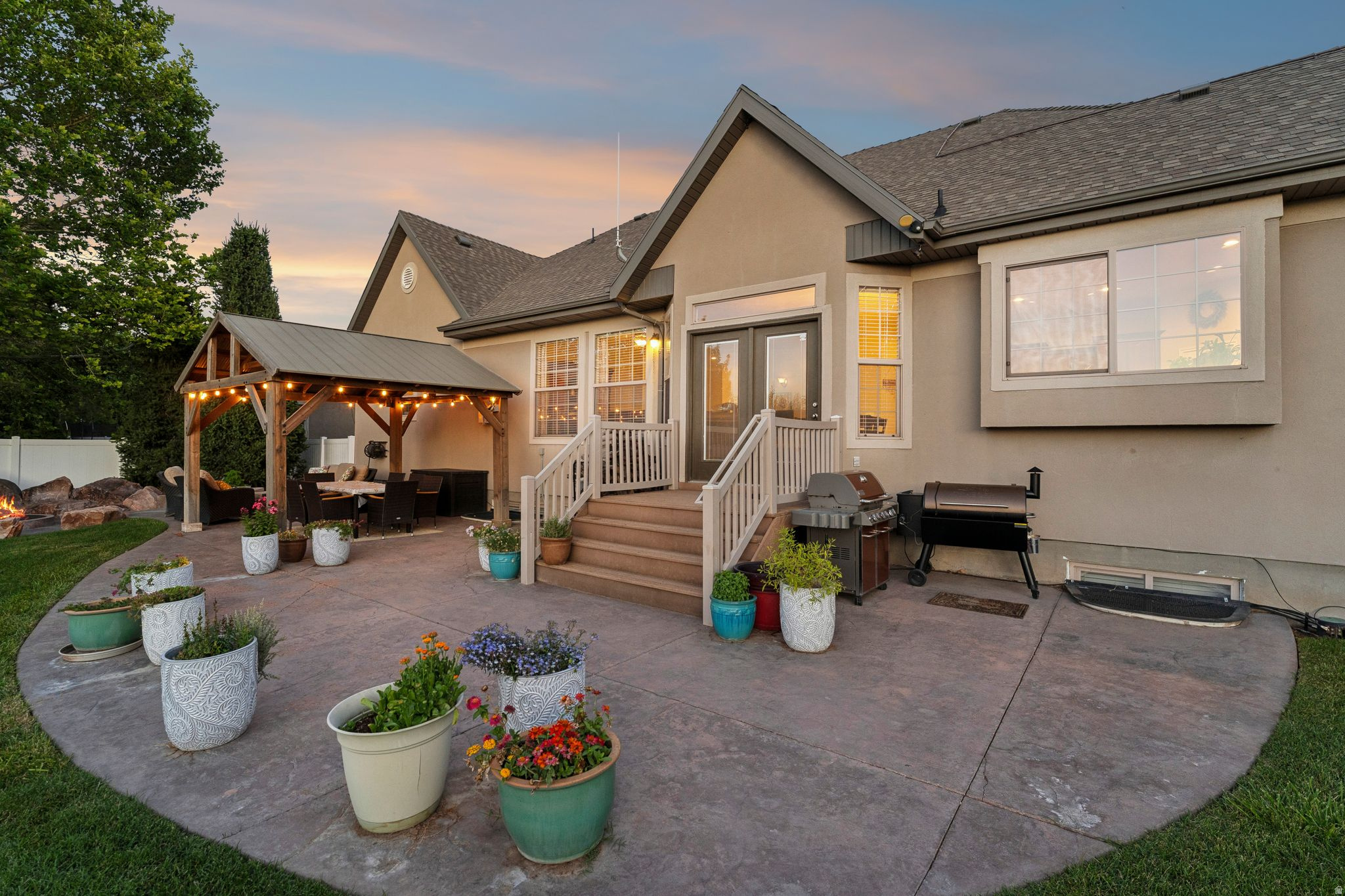 CRYSTAL CREEK - Residential