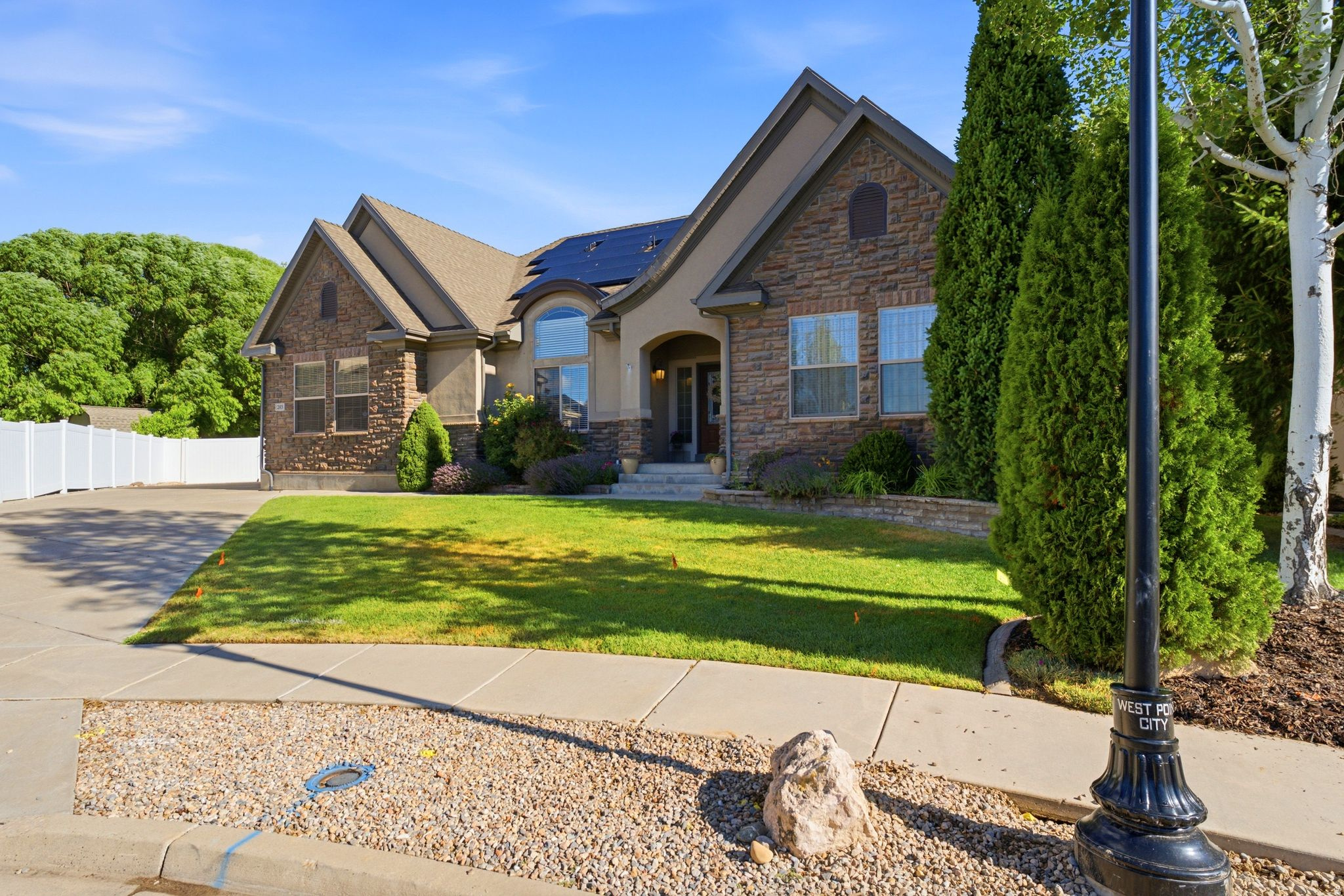 CRYSTAL CREEK - Residential