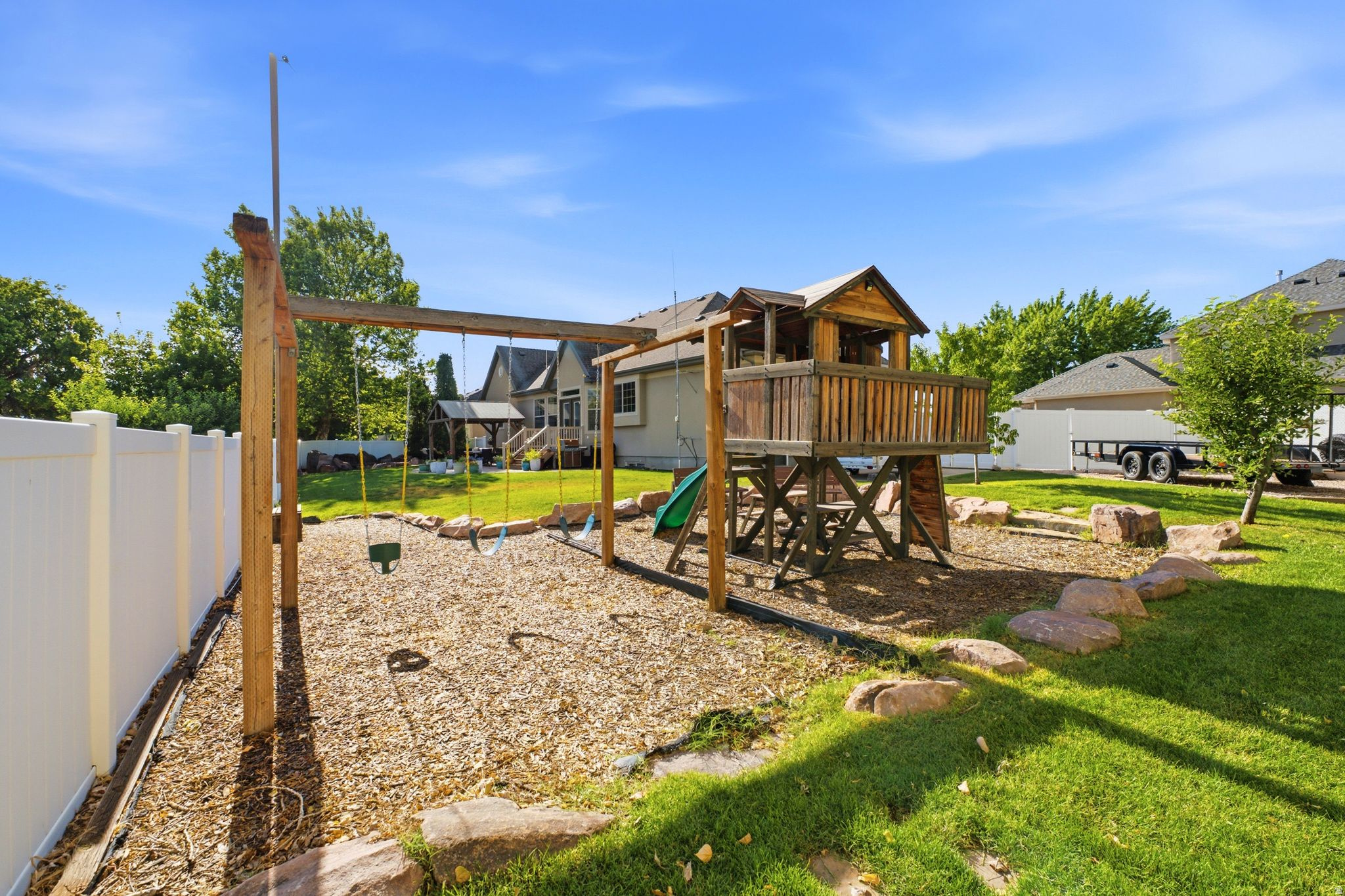 CRYSTAL CREEK - Residential