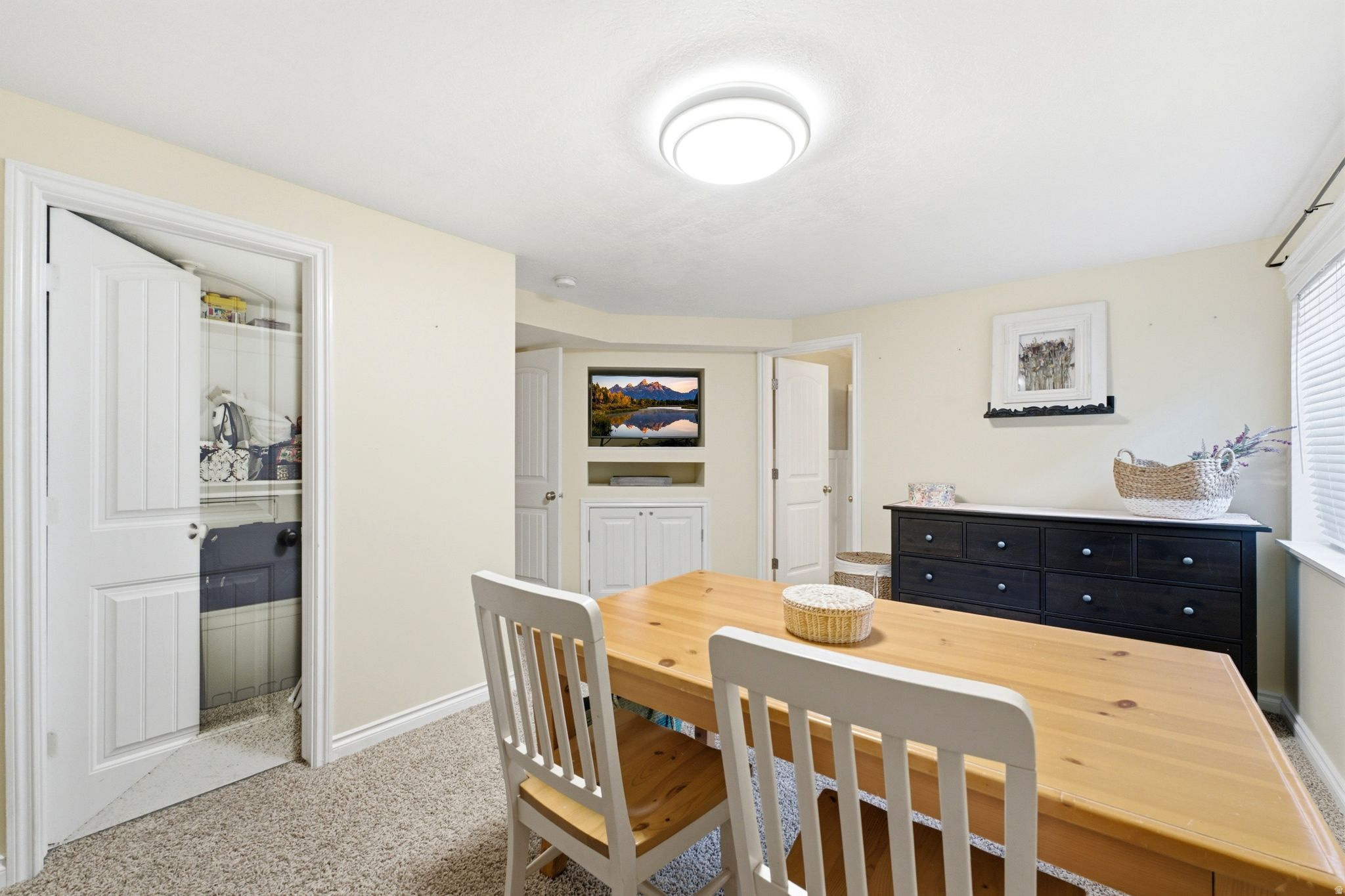 CRYSTAL CREEK - Residential