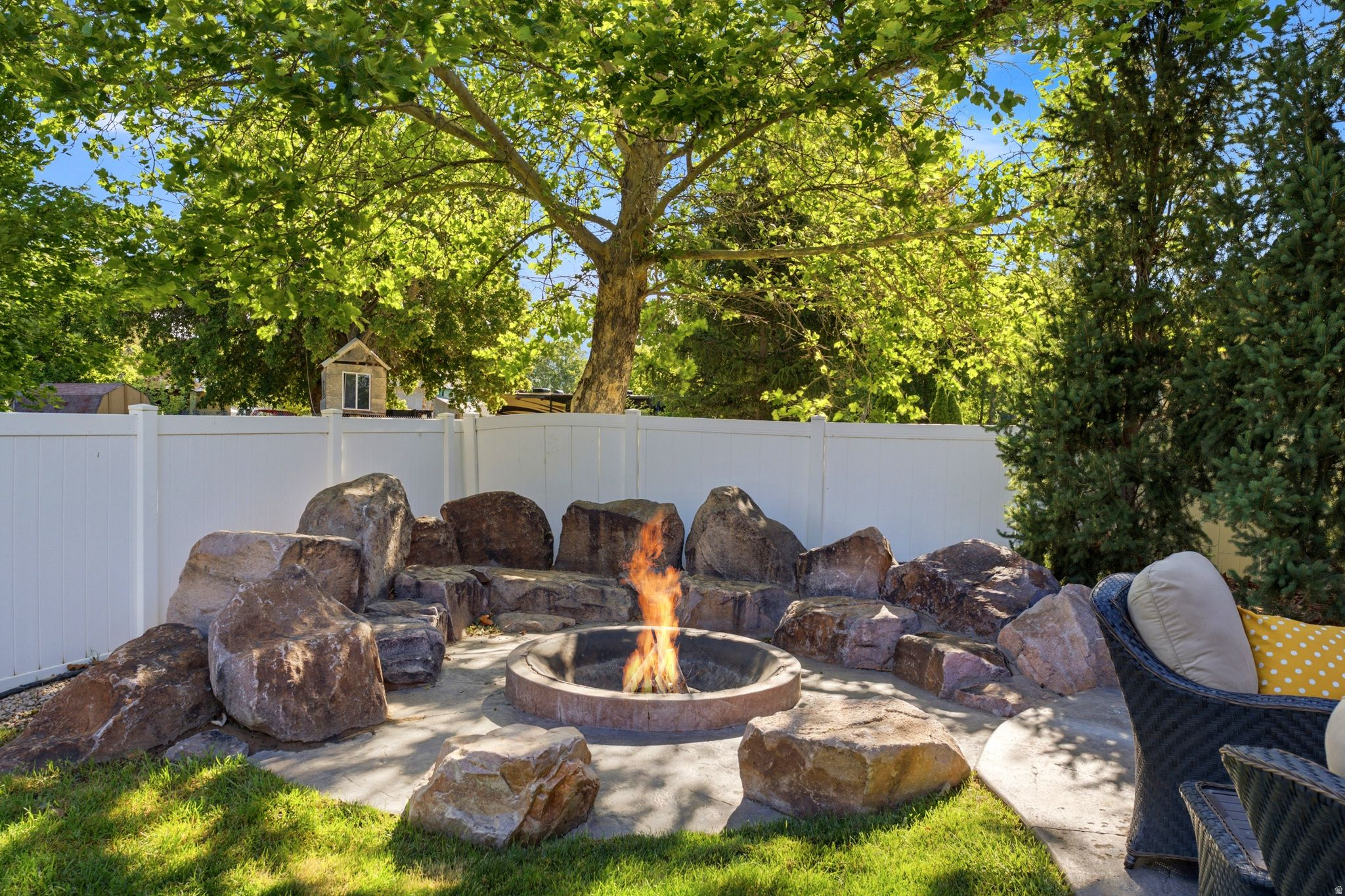 CRYSTAL CREEK - Residential