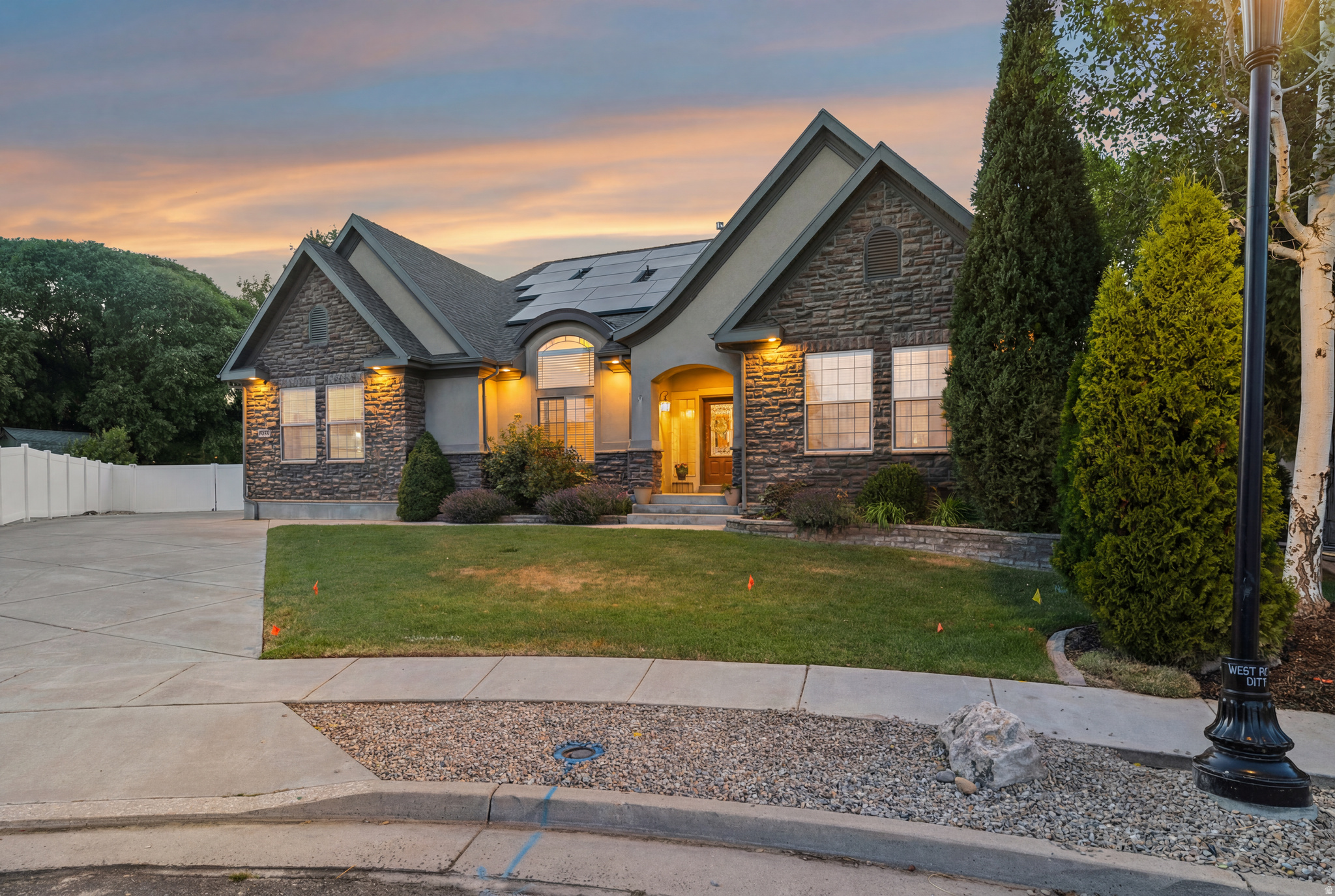 CRYSTAL CREEK - Residential