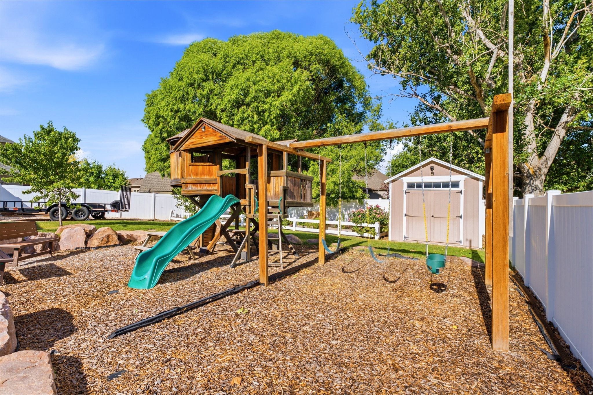 CRYSTAL CREEK - Residential